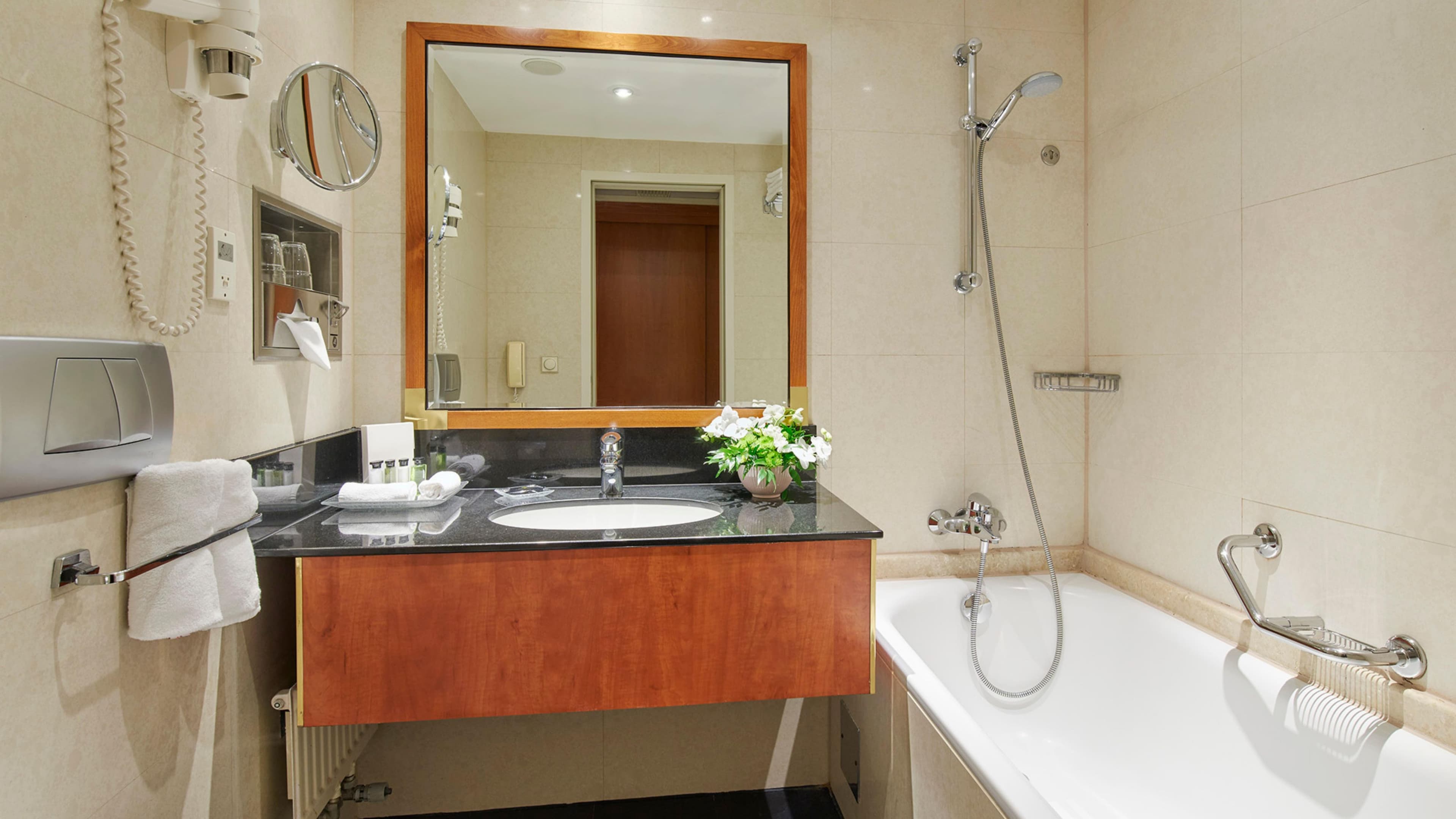 InterContinental Budapest — 8