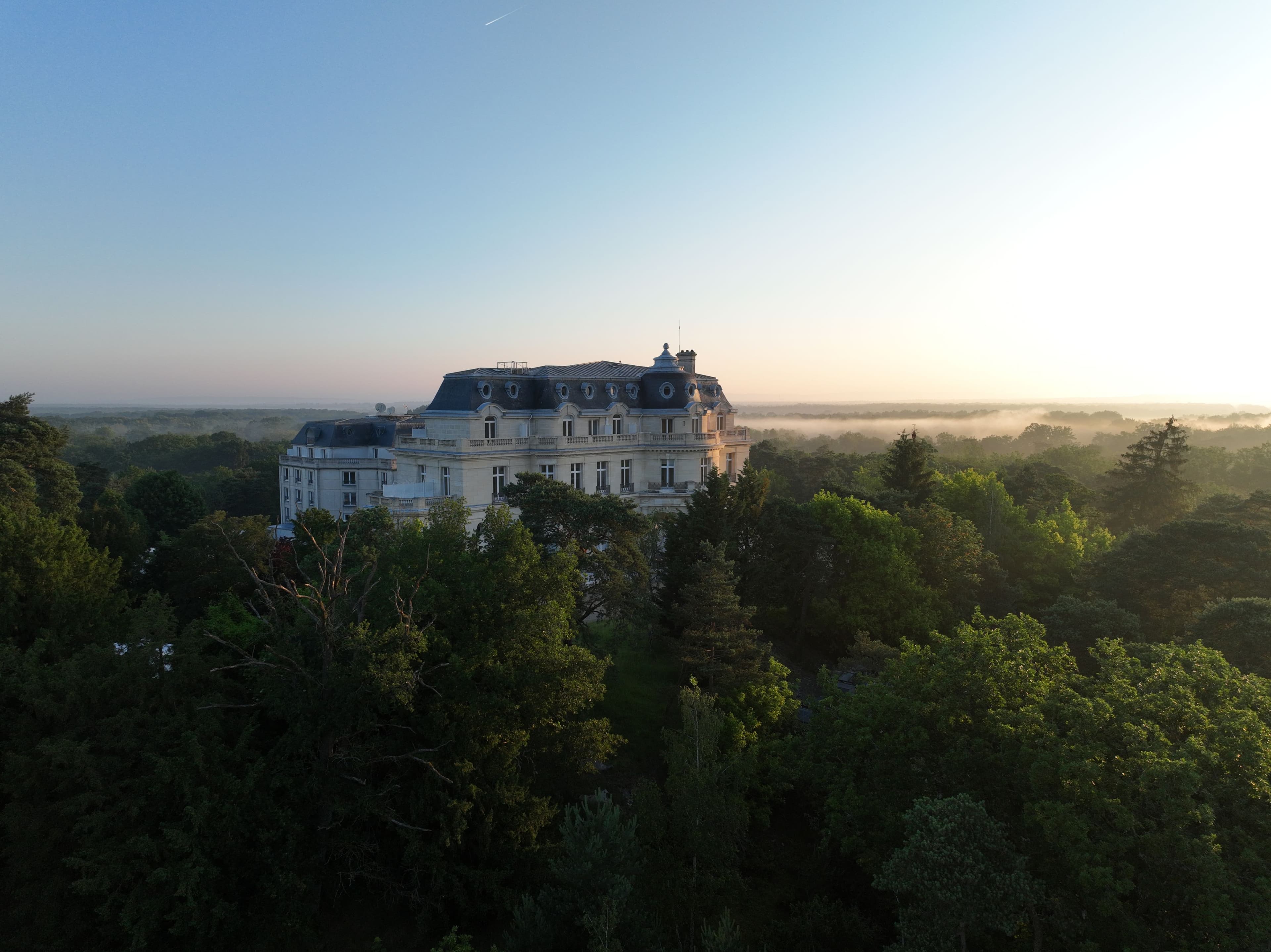 InterContinental Chantilly Chateau Mont Royal - Image 1