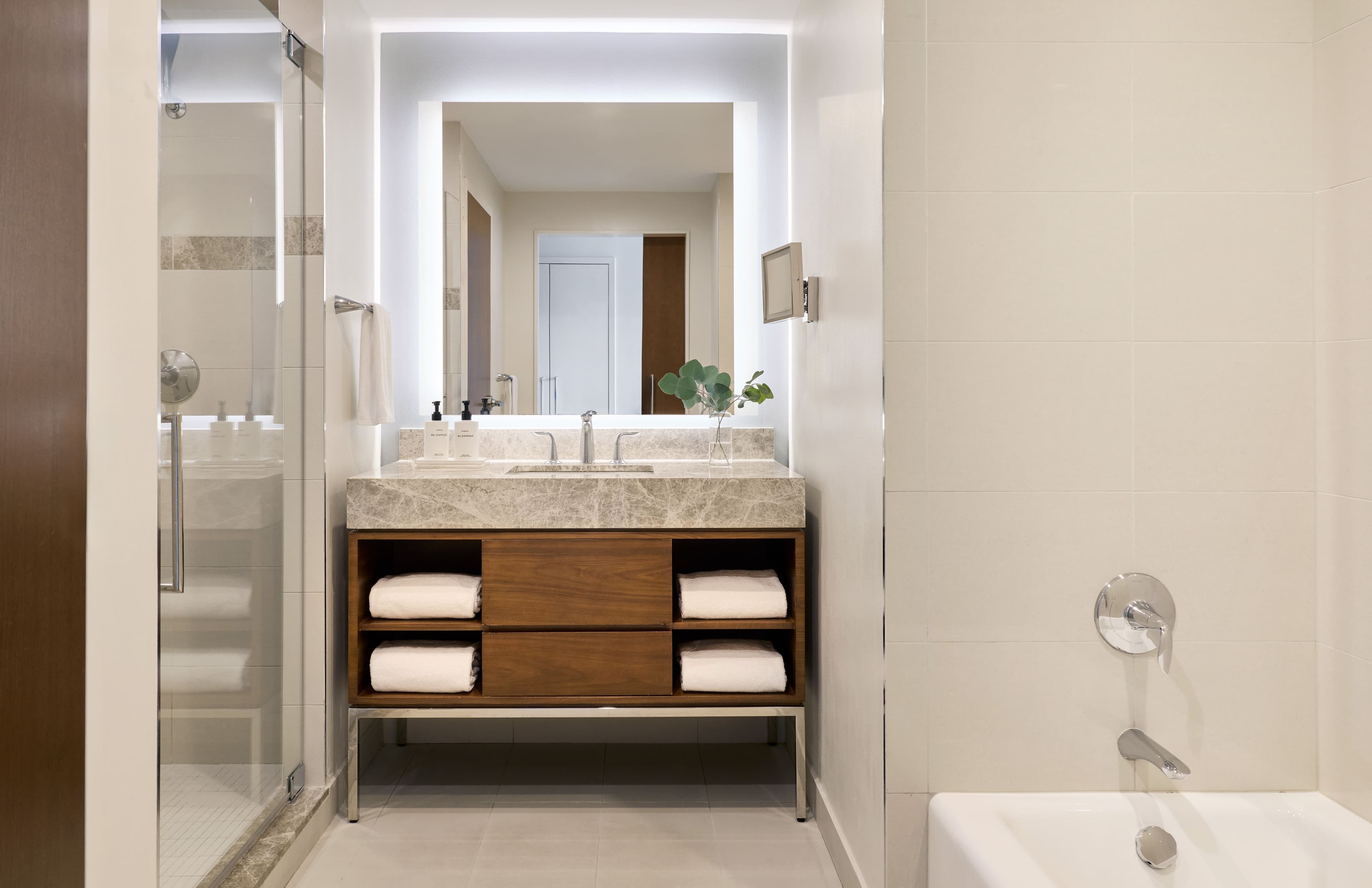 InterContinental Houston — 11