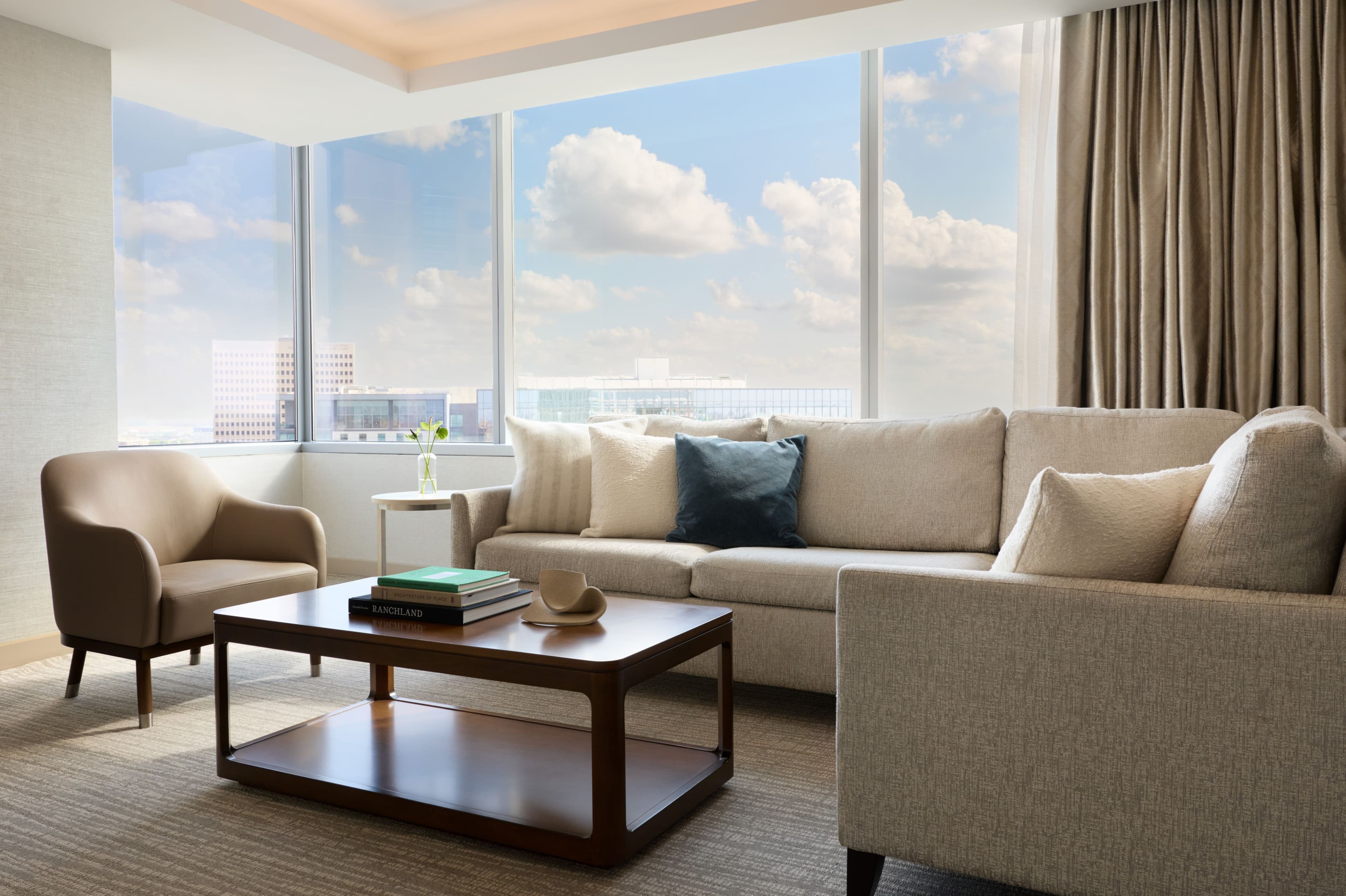 InterContinental Houston — 85