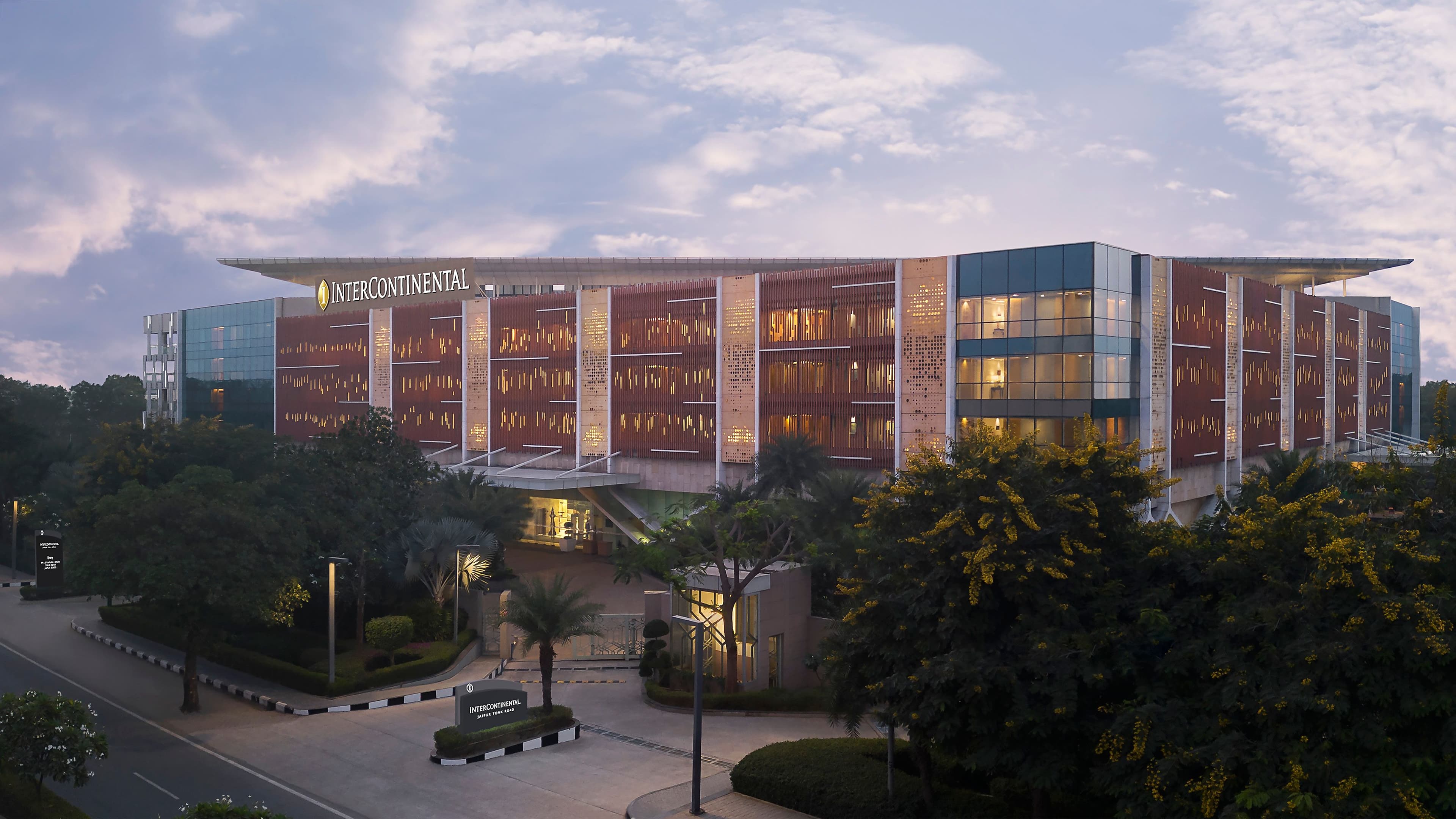 InterContinental Jaipur Tonk Road - Image 1