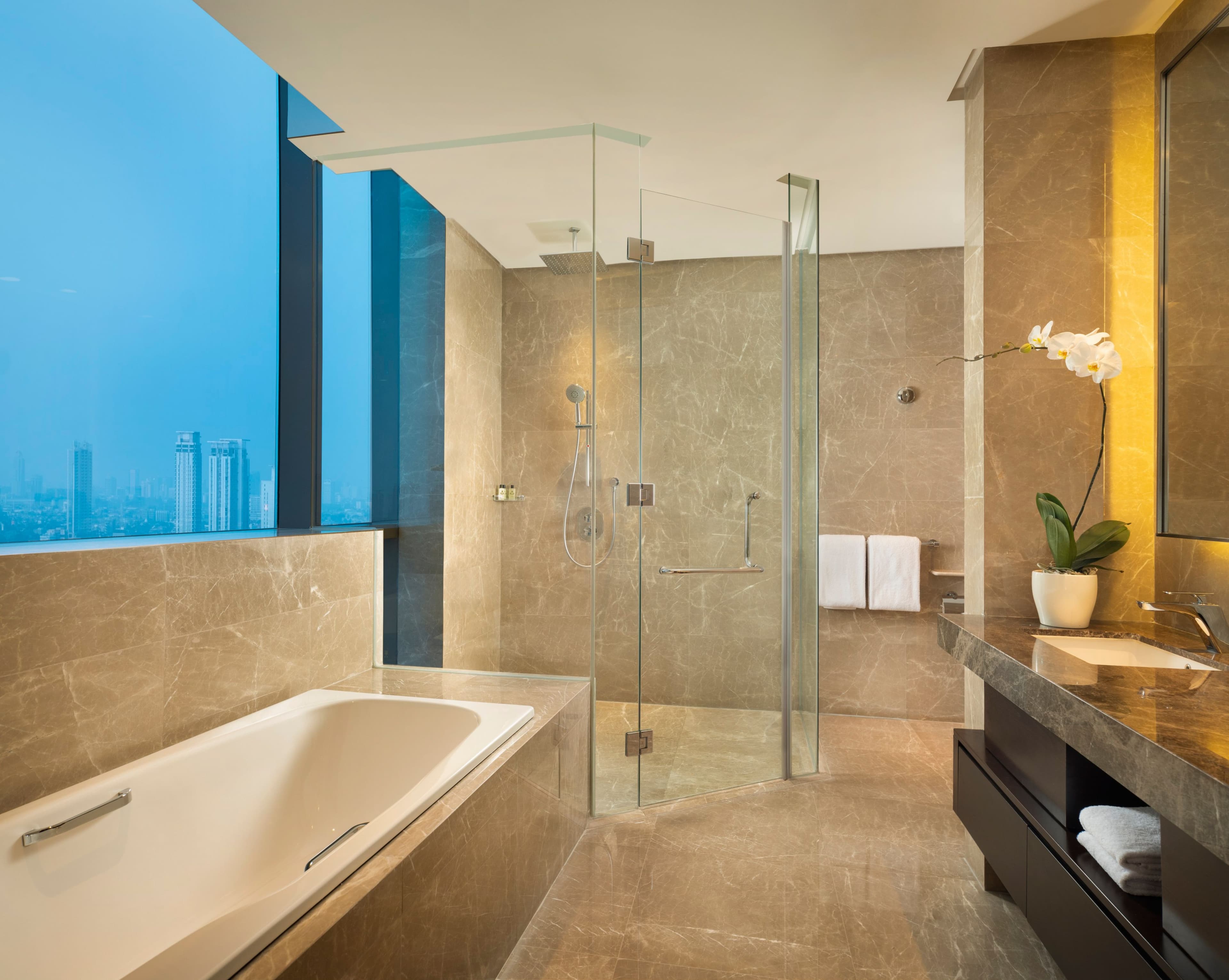 InterContinental Residence Jakarta Pondok Indah — 5
