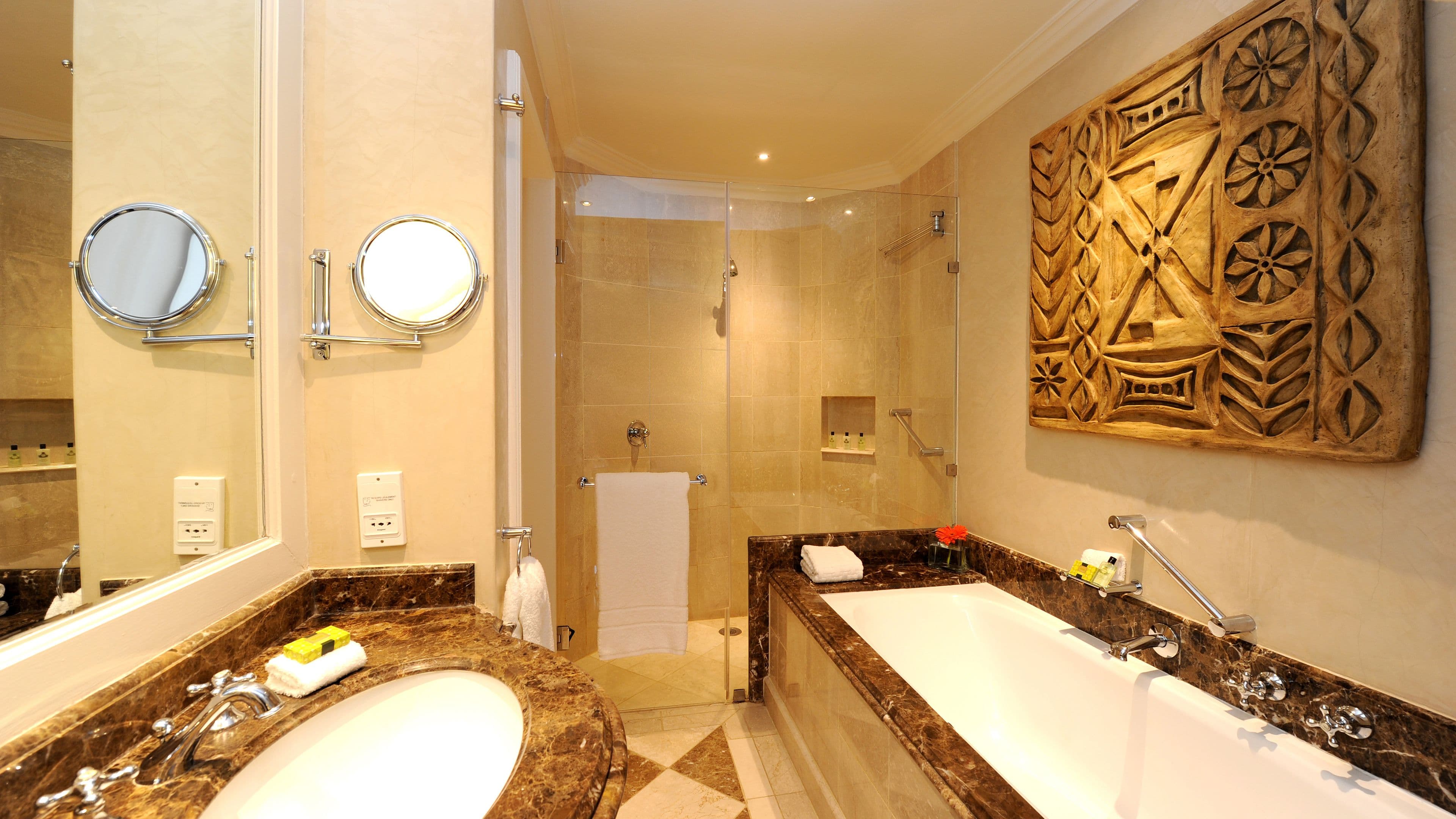 InterContinental Johannesburg O.R.Tambo Airport - Image 3