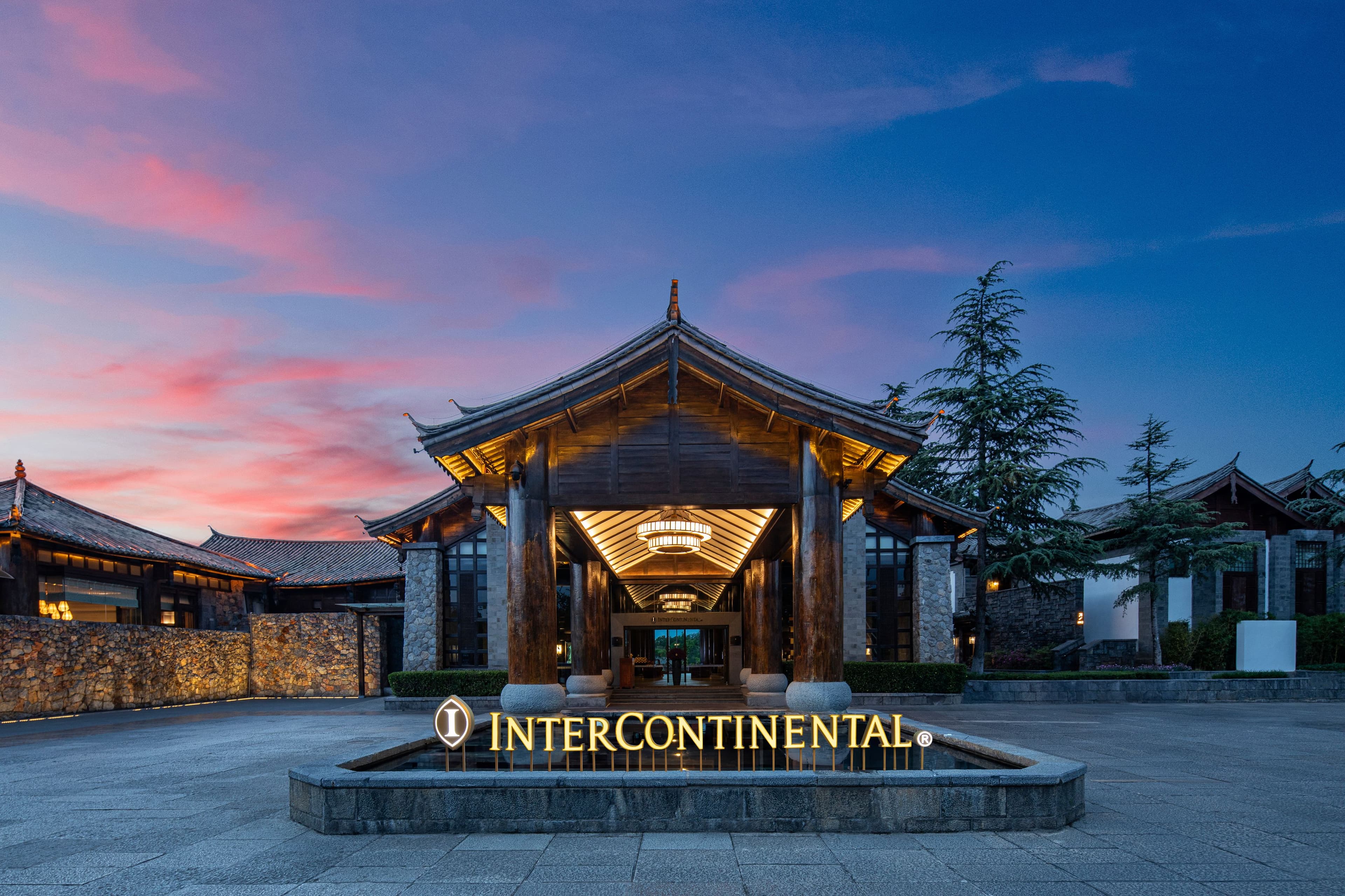 InterContinental Lijiang Ancient Town Resort - Image 1