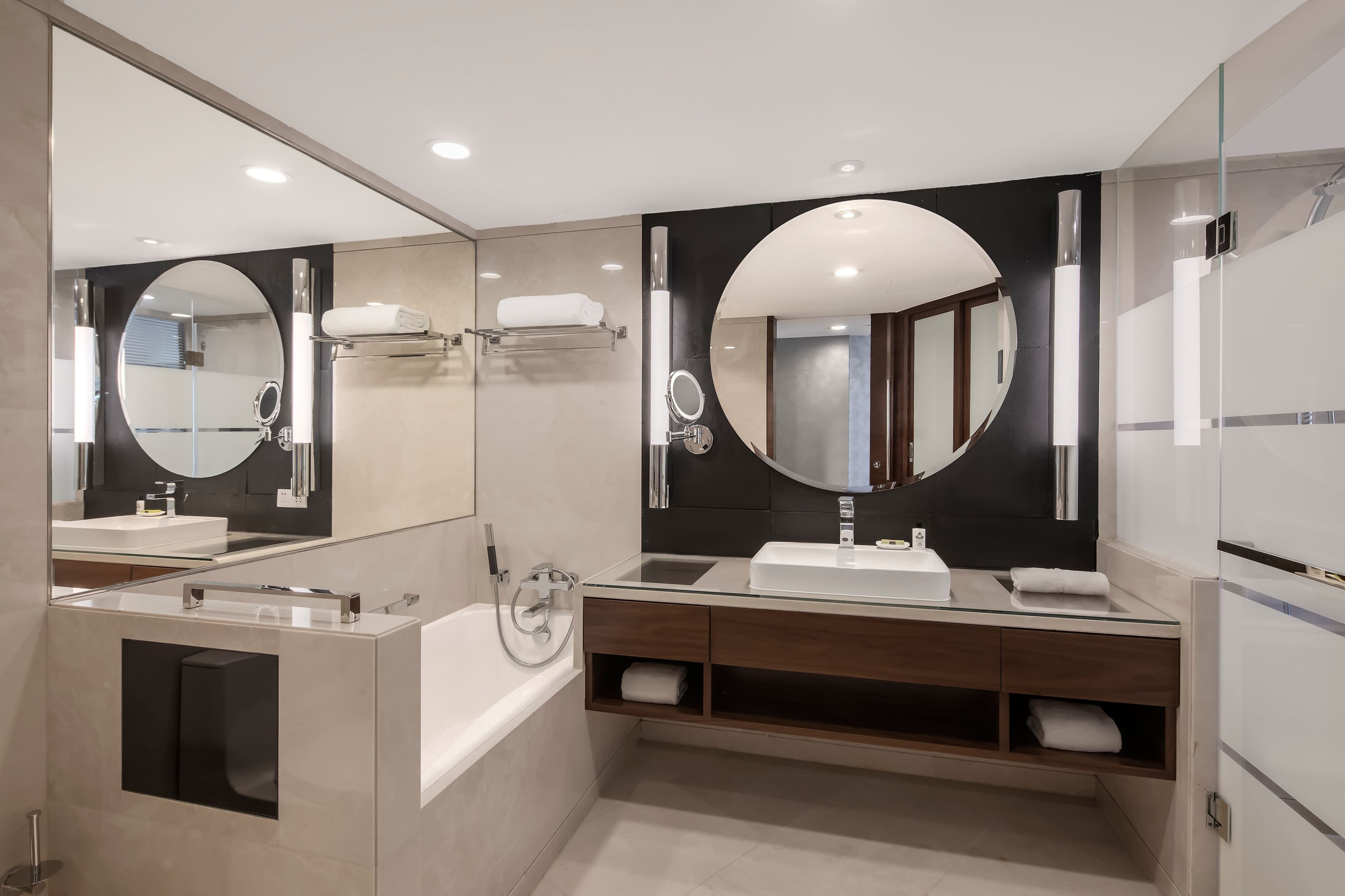 InterContinental Shanghai Pudong — 6