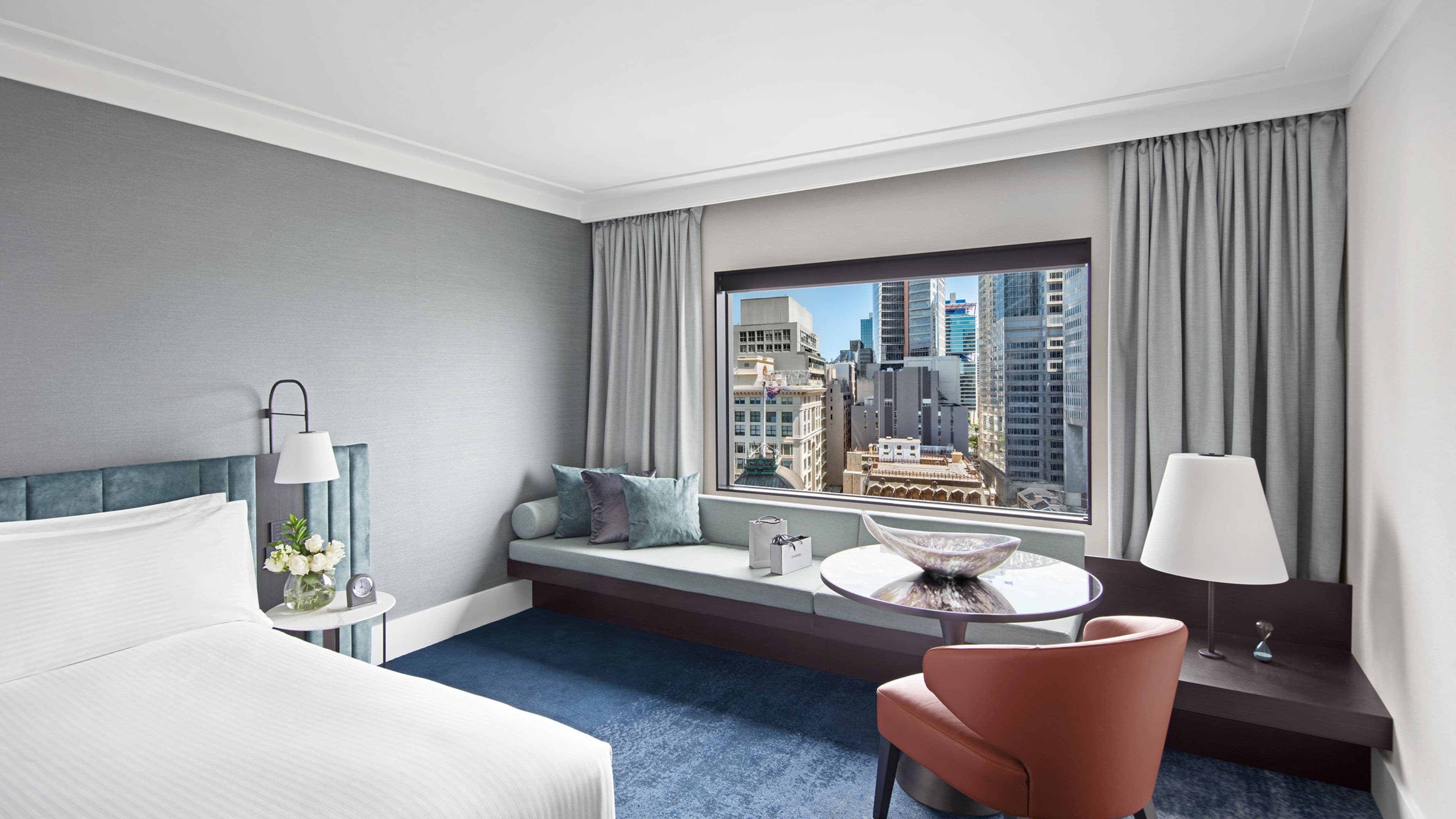 1 King Classic City View - Image 1