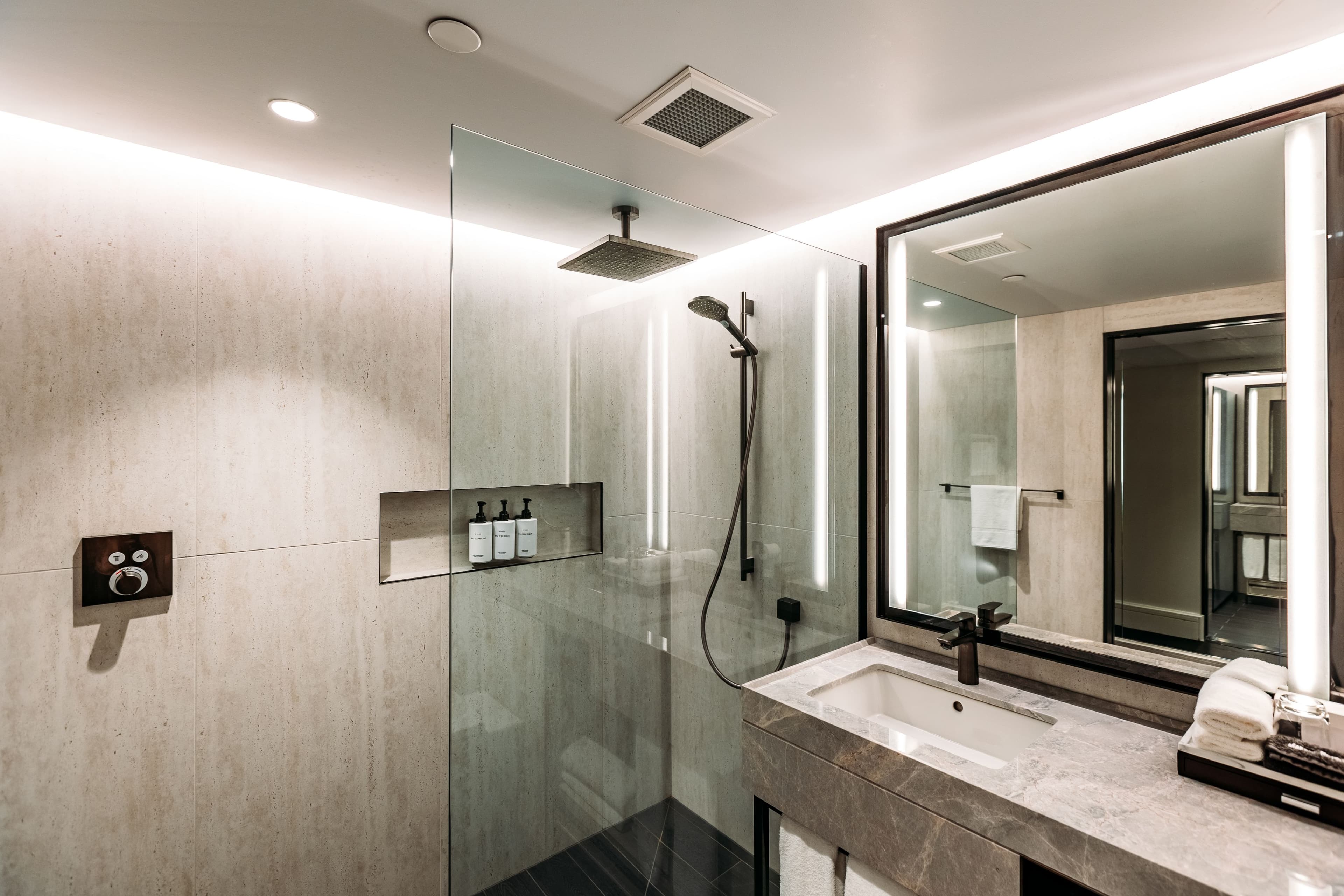 InterContinental Wellington — 6