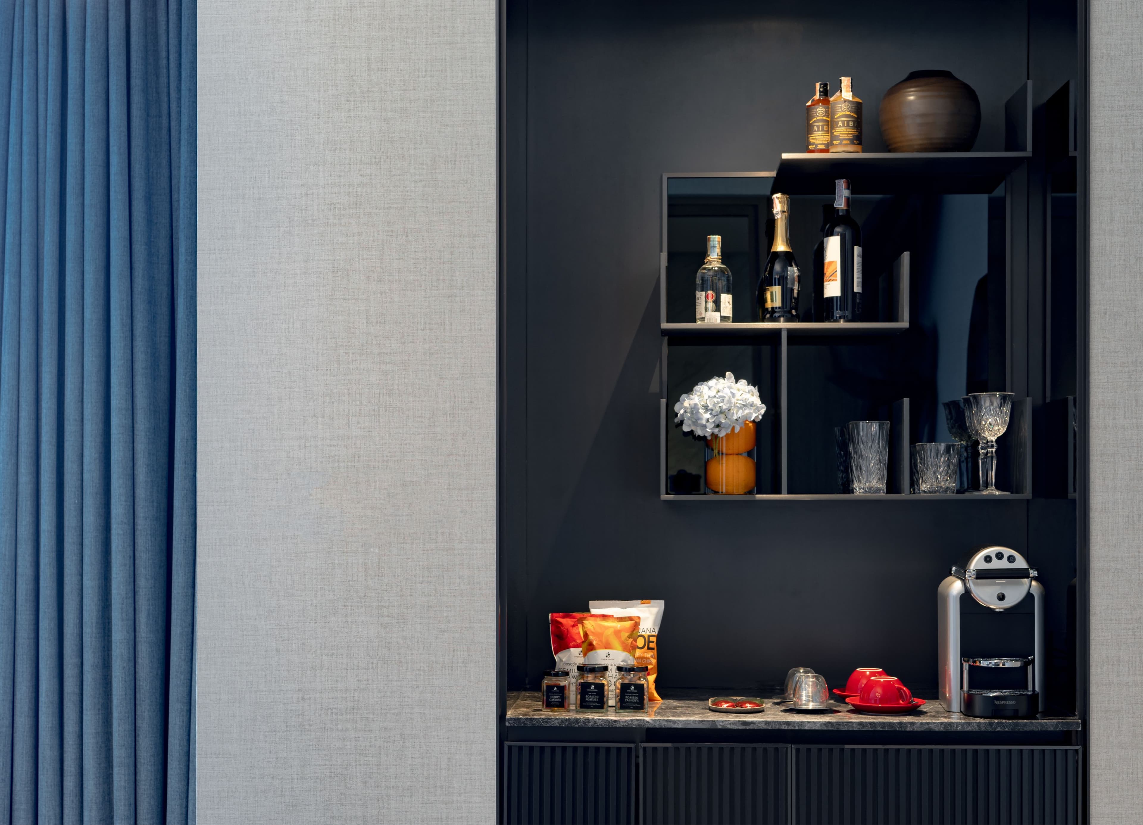 Kimpton Maa-Lai Bangkok — 17