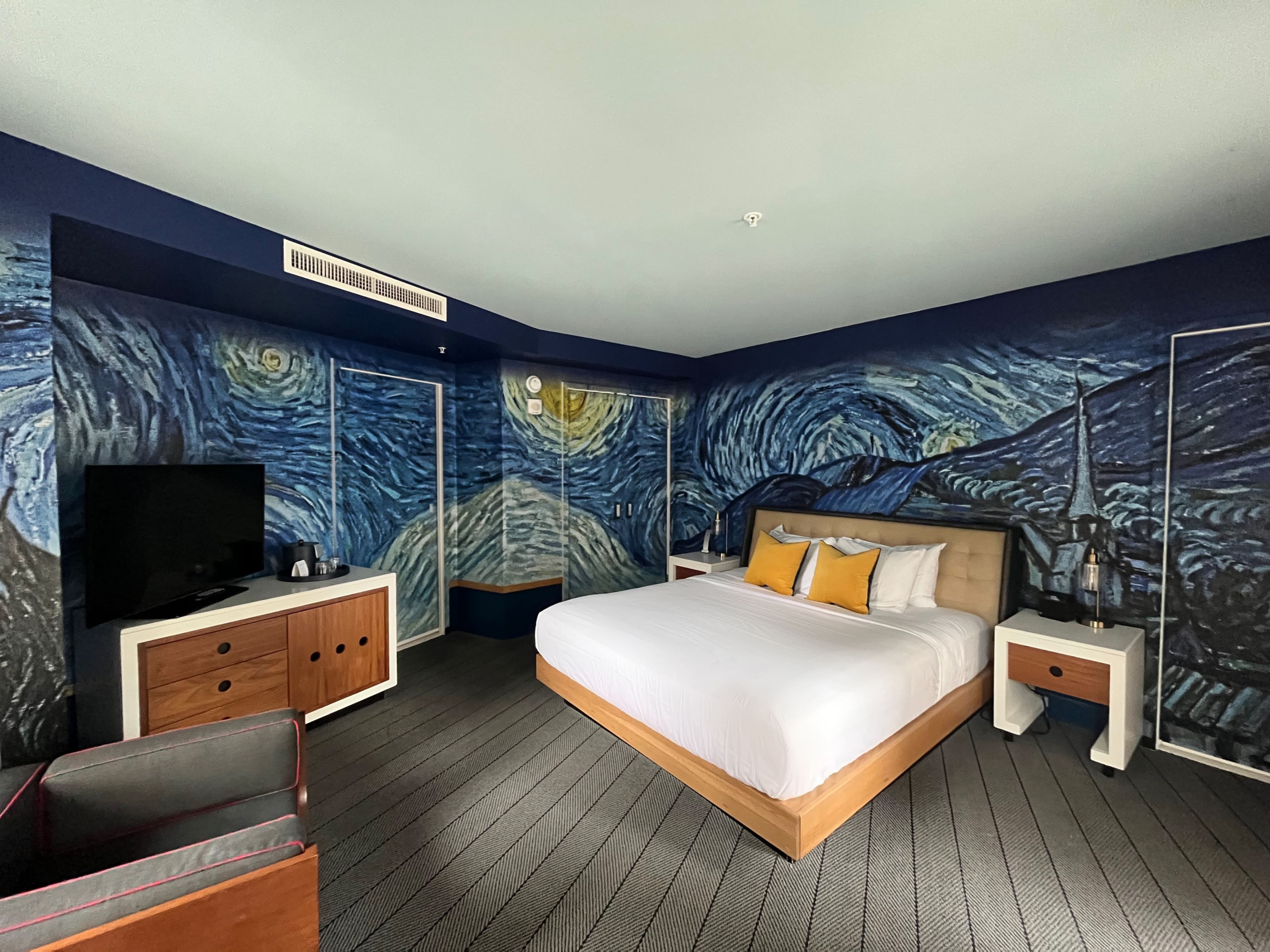 Kimpton Schofield Hotel — 82