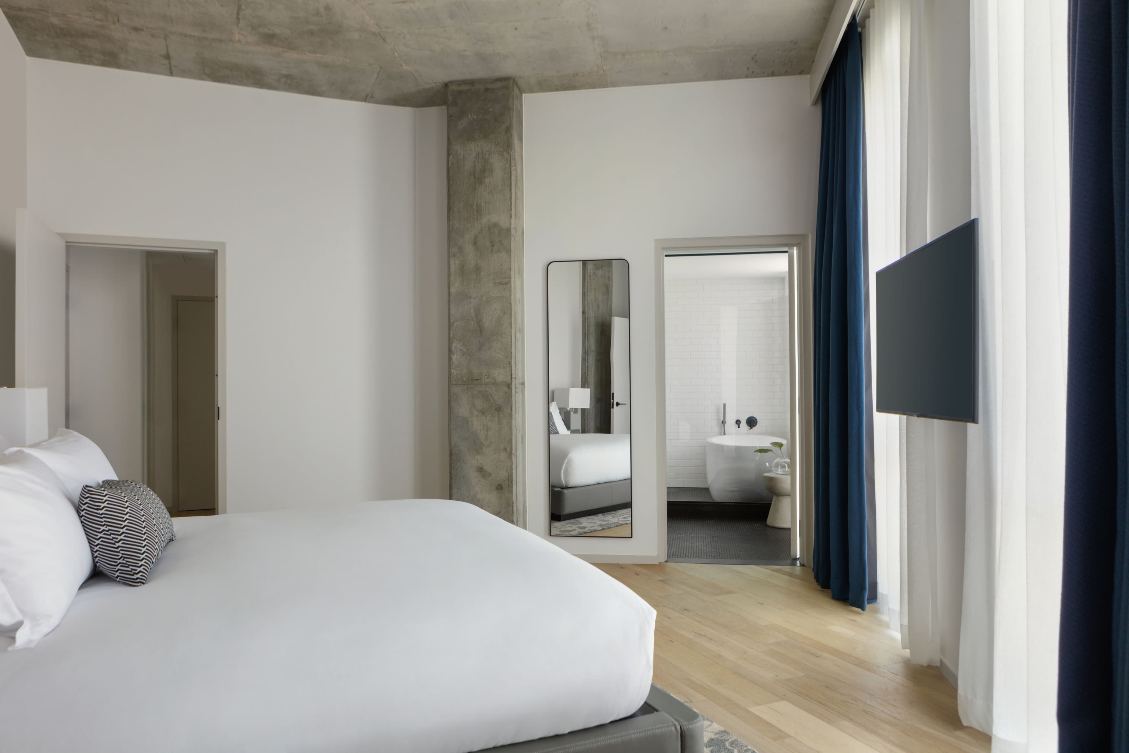 Kimpton Pittman Hotel — 158