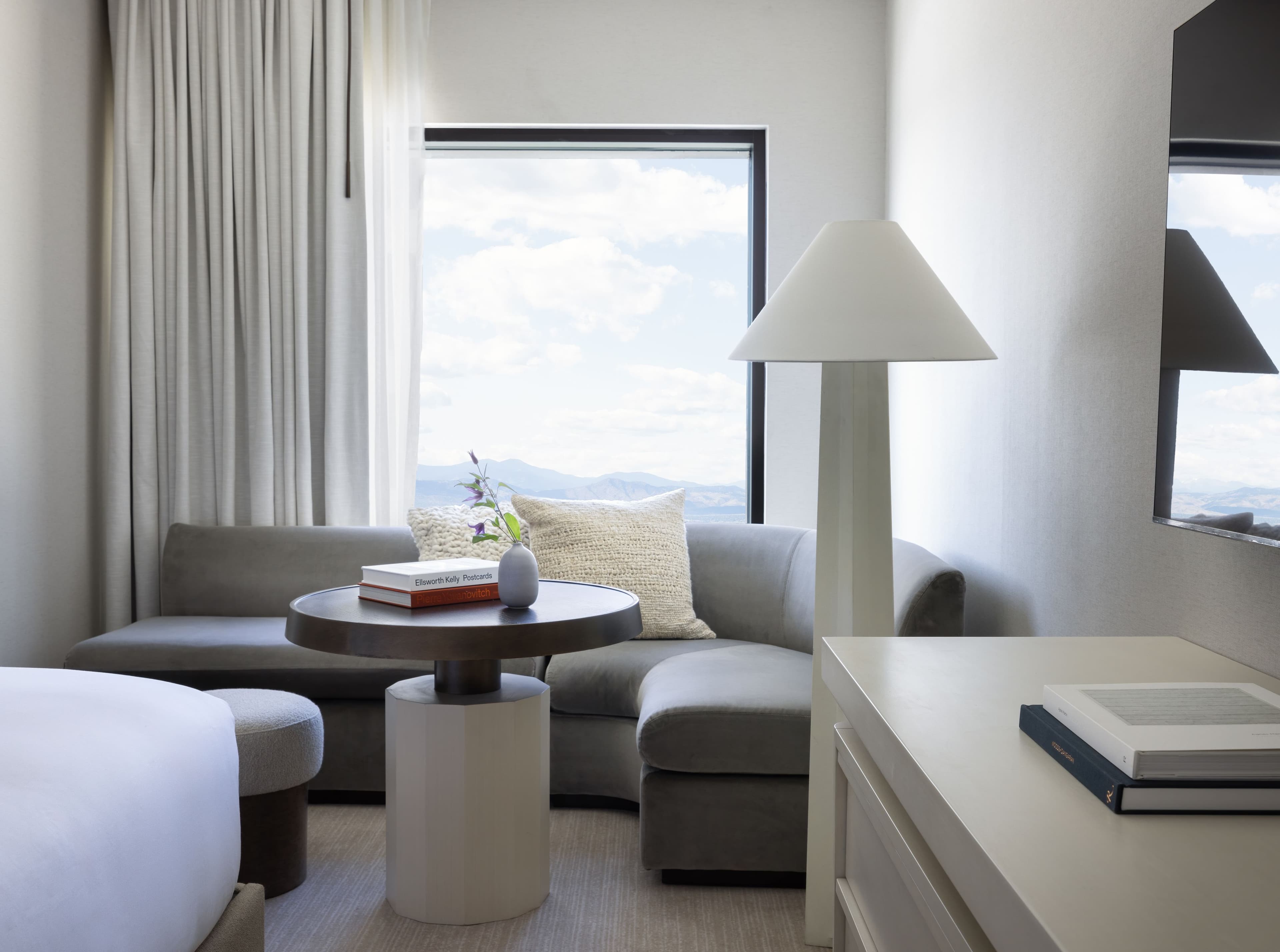 Kimpton Claret Hotel — 12