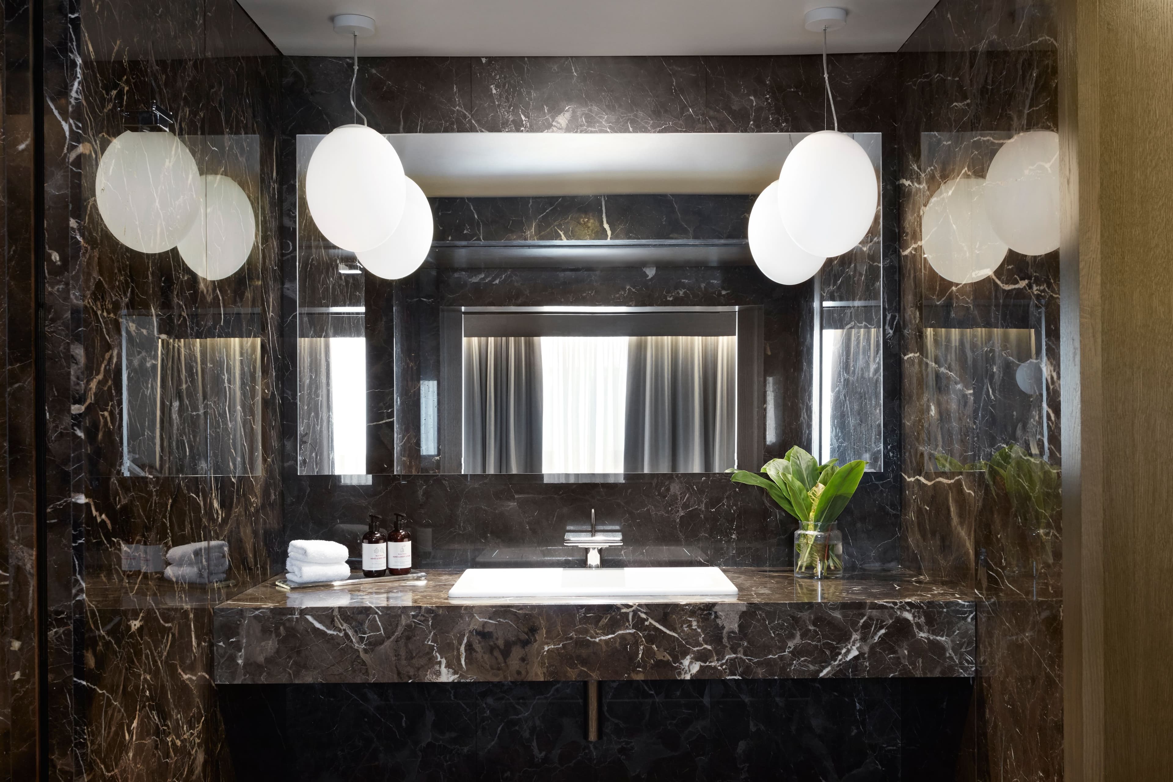 Kimpton Blythswood Square Hotel & Spa - Image 4