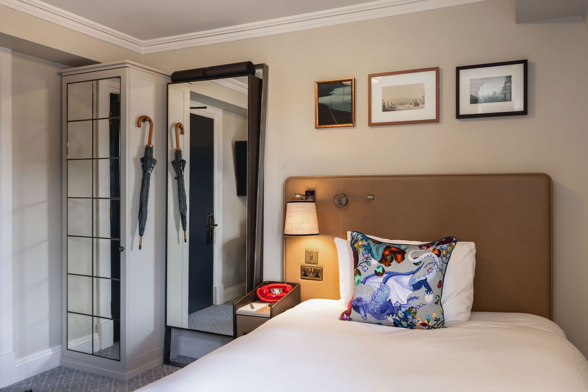 1 Snug Double Bed - Image 1