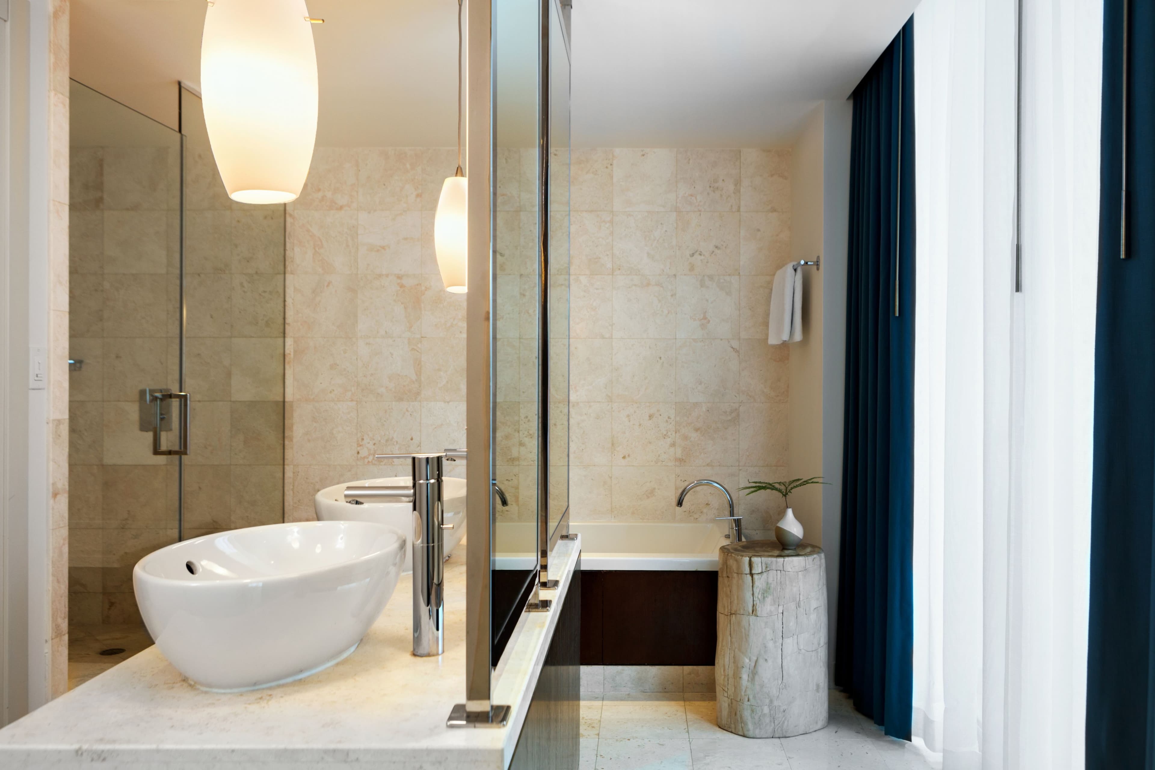 Kimpton EPIC Hotel — 97