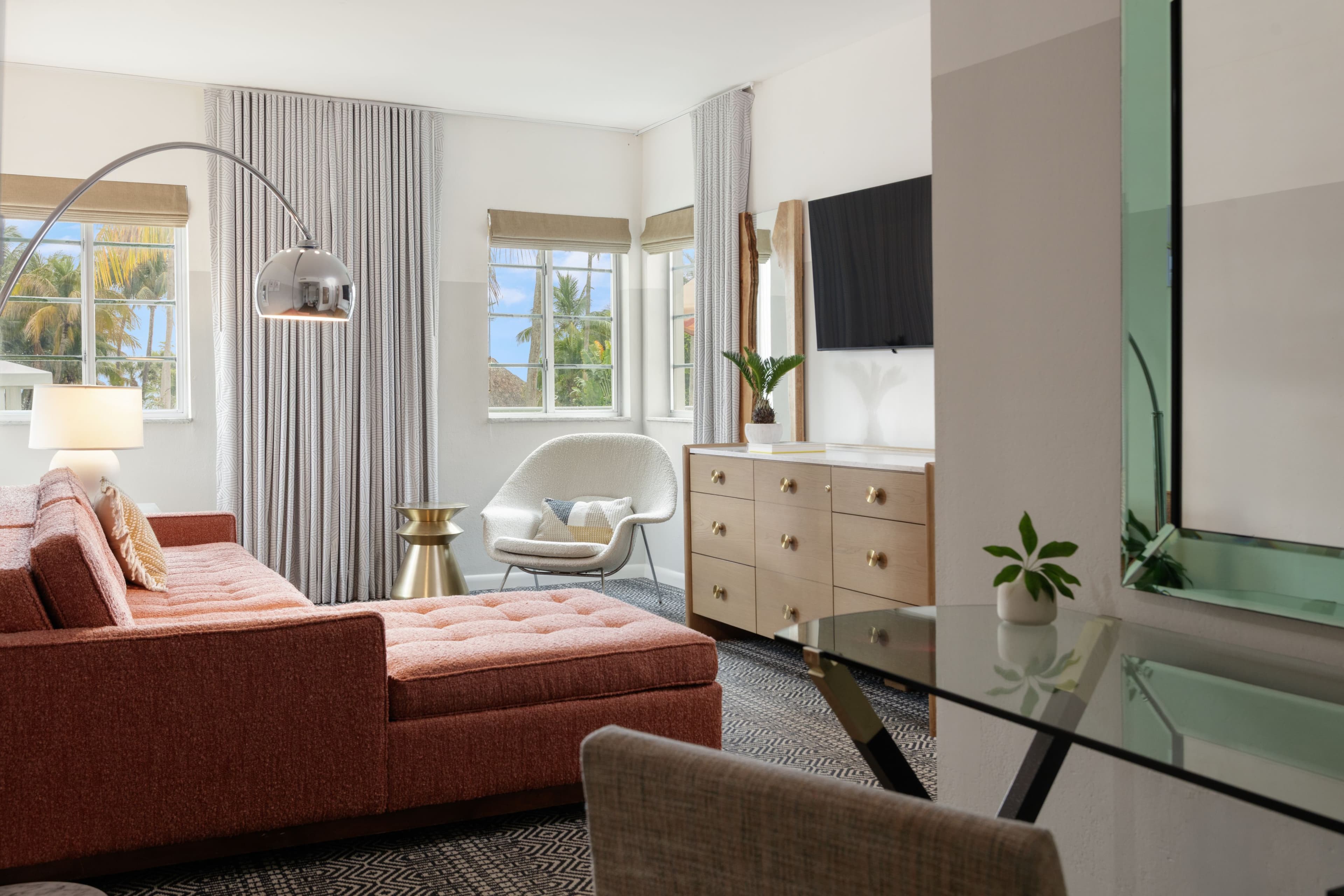 Kimpton Surfcomber Hotel — 29