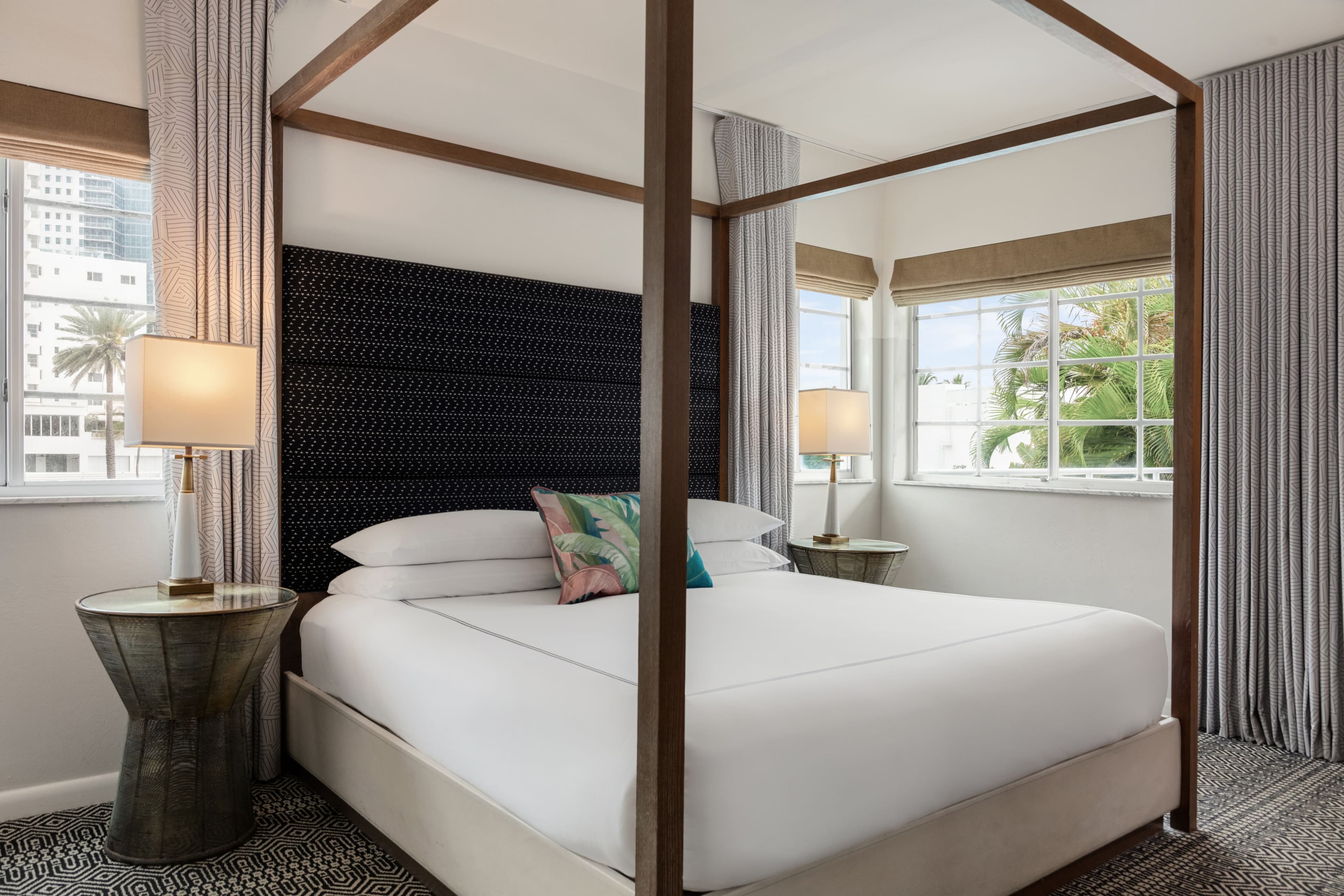Kimpton Surfcomber Hotel — 54