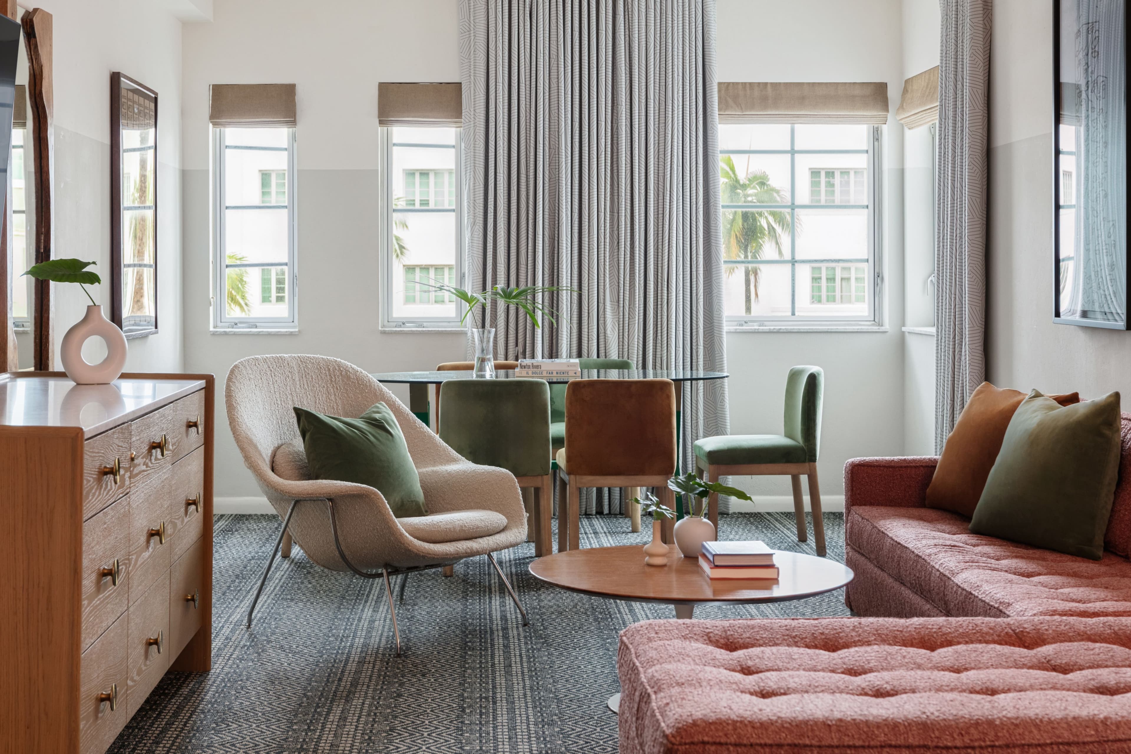 Kimpton Surfcomber Hotel — 24