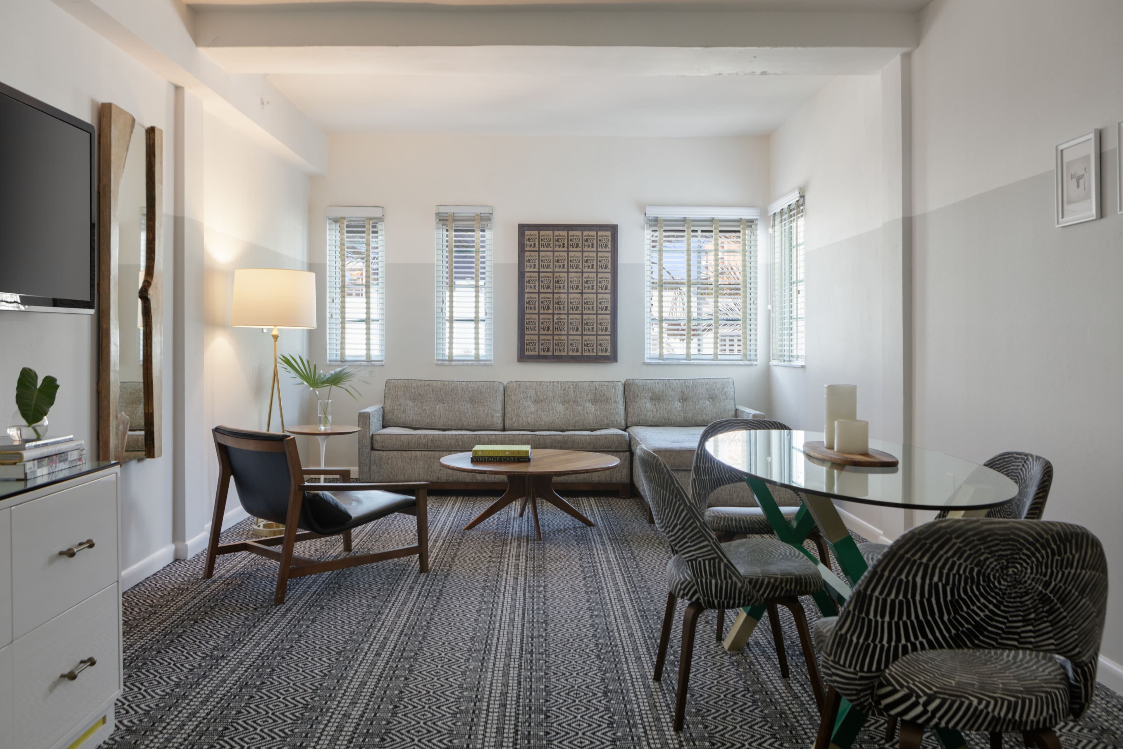 Kimpton Surfcomber Hotel — 60