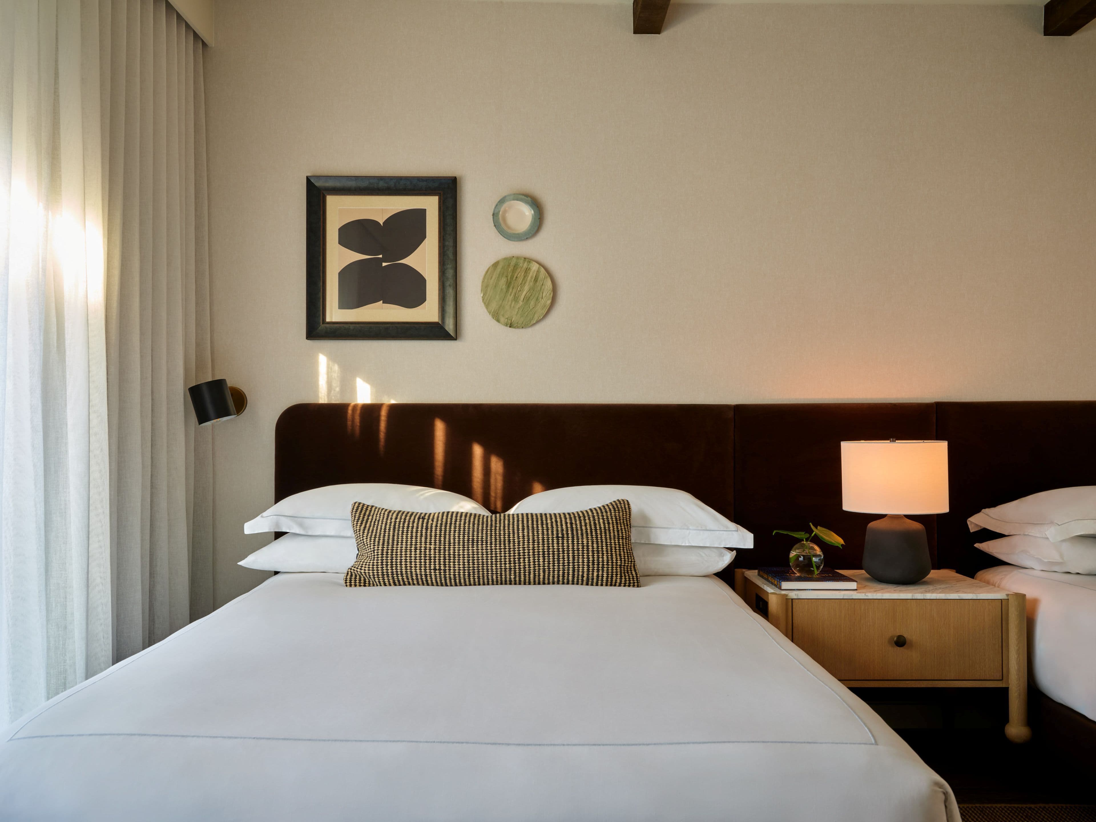 Essential Room - Image 5