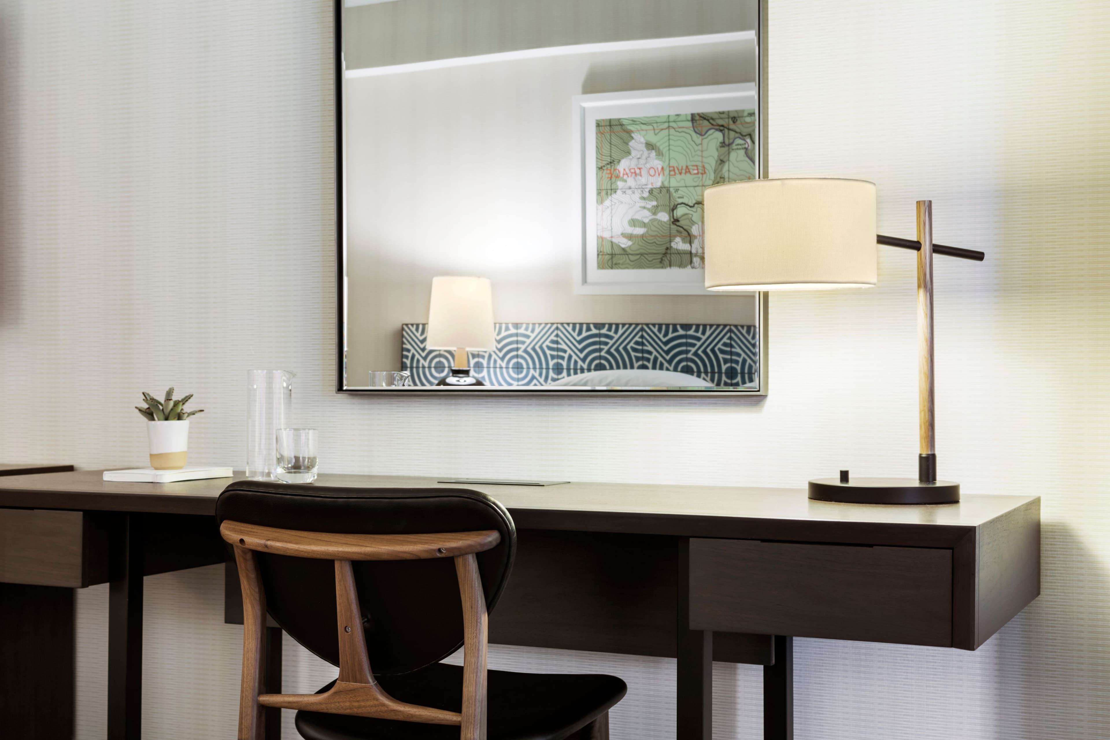 Essential Room - Image 6