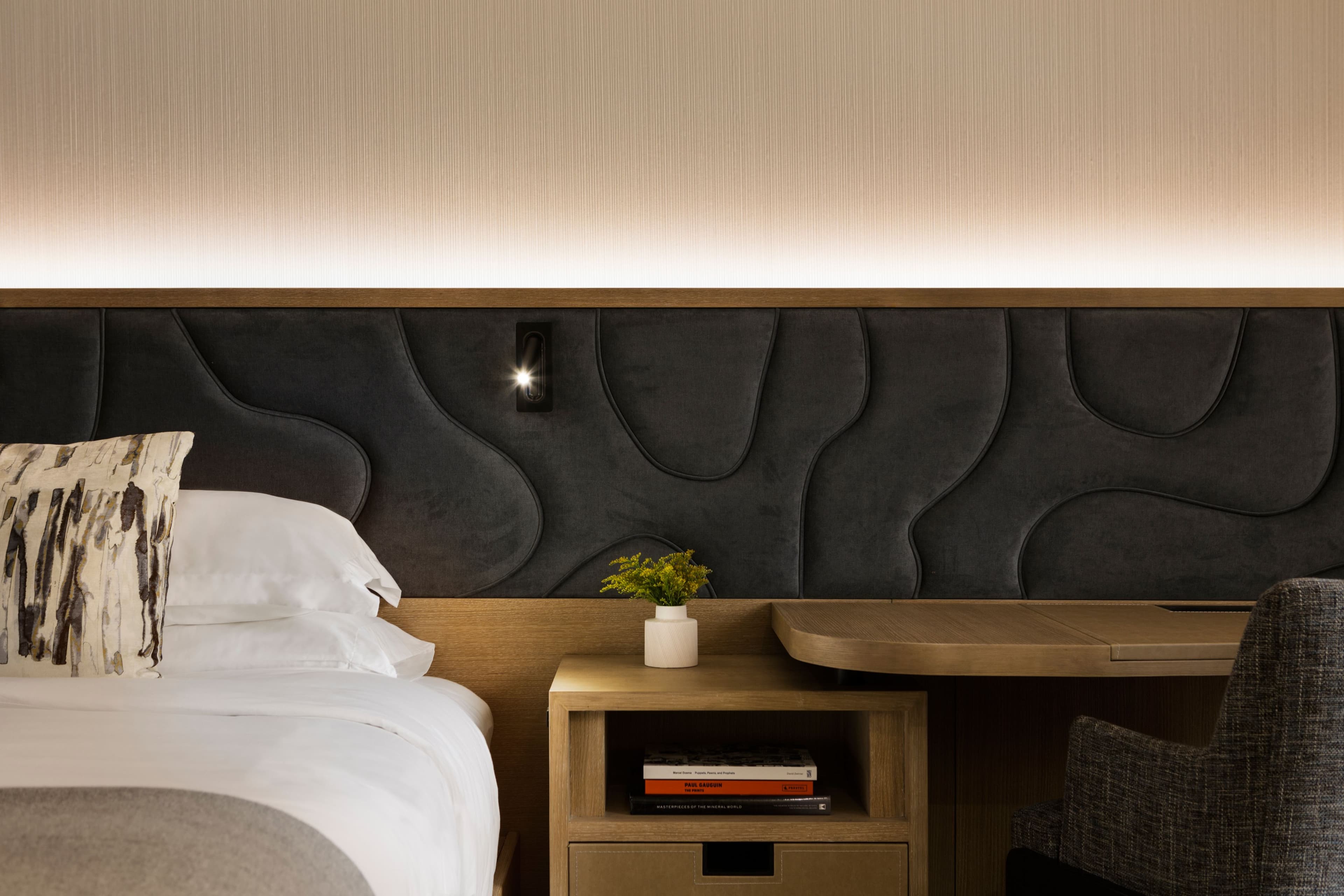 Kimpton Sawyer Hotel - Image 2