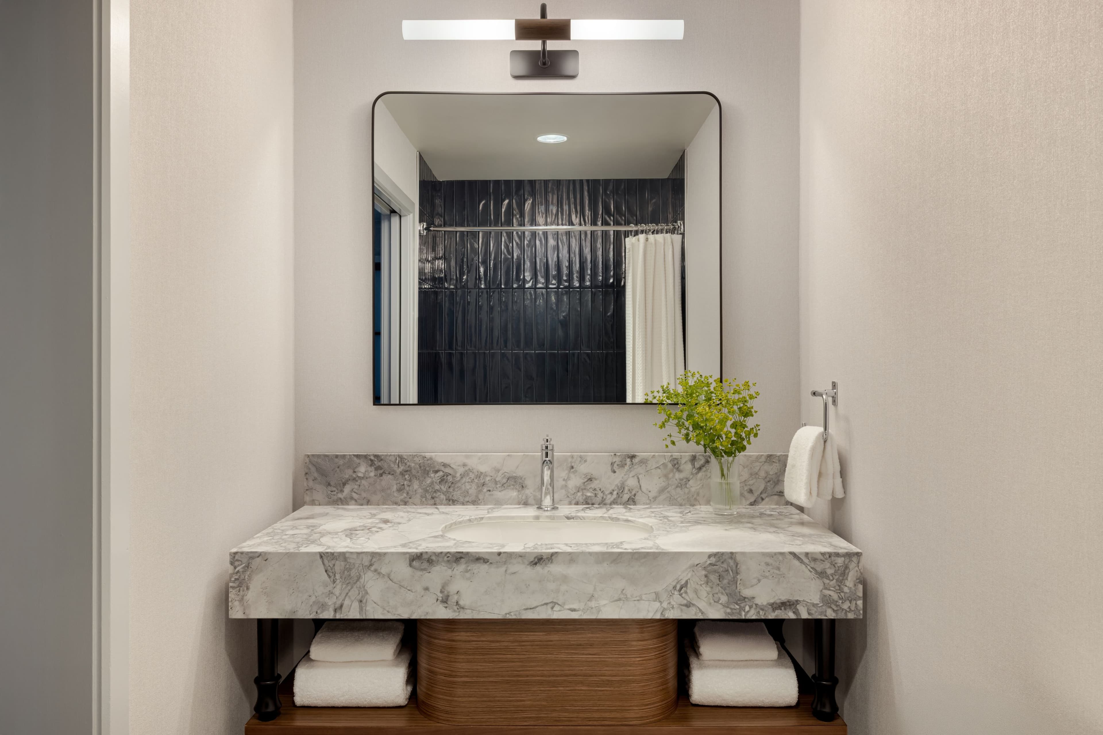 Essential Room - Image 1