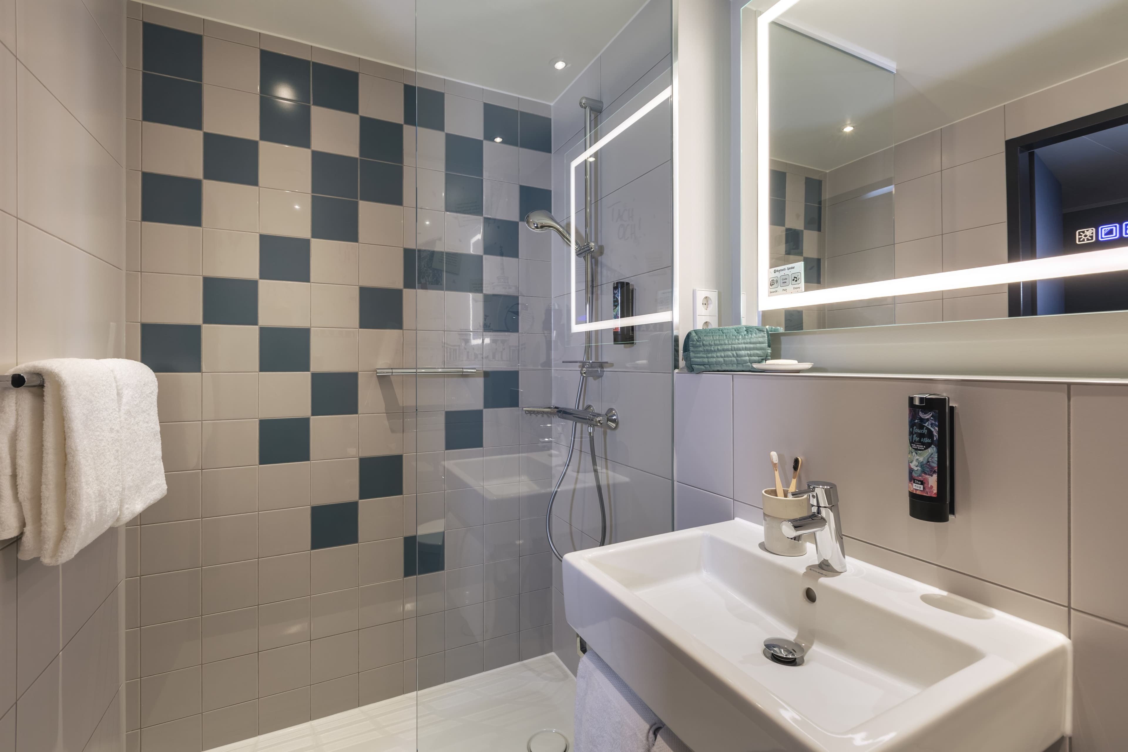 Holiday Inn - the niu, Flash Berlin Charlottenburg - Image 4