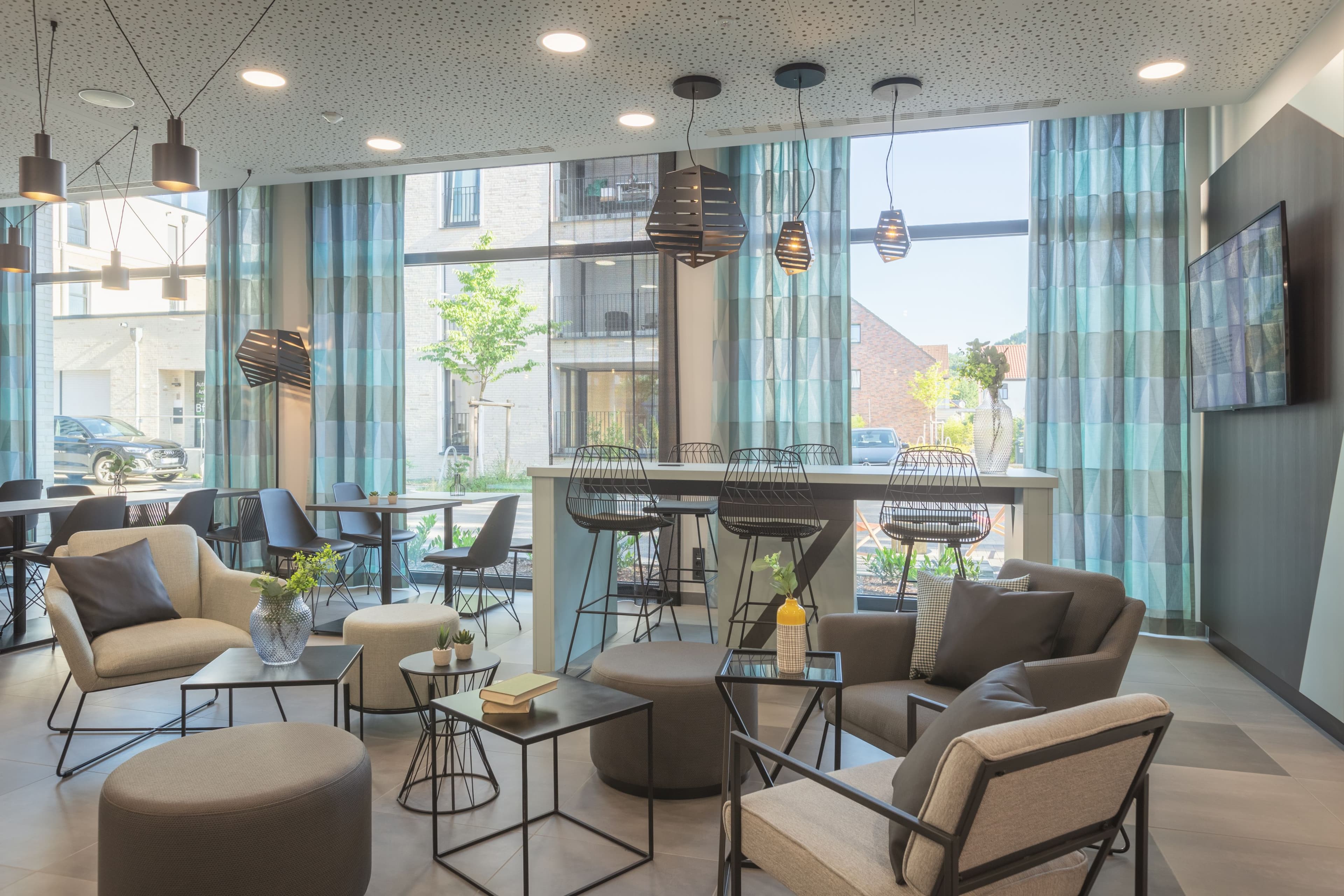 Holiday Inn - the niu, Seven Dusseldorf Ost - Image 1