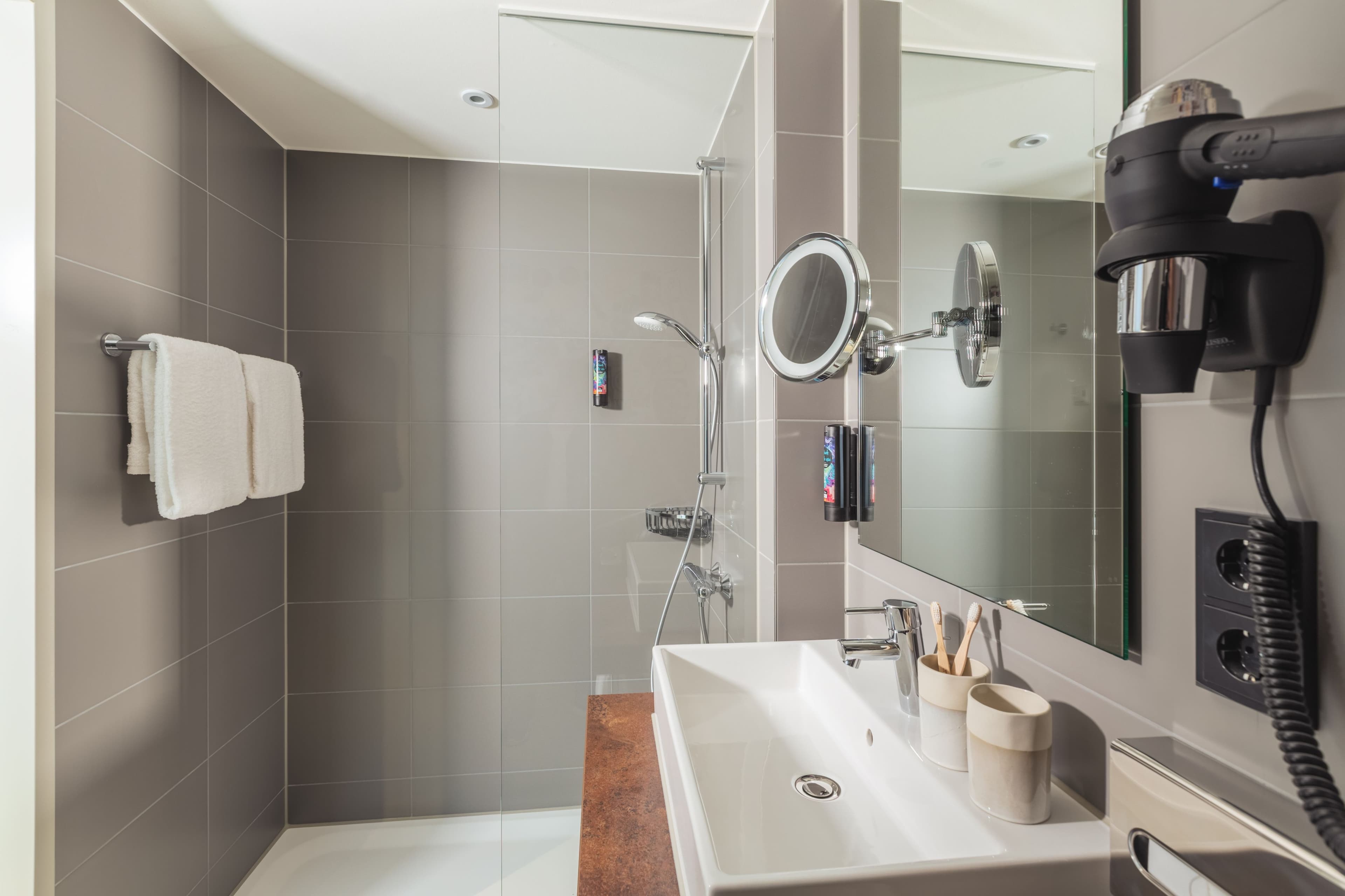 Holiday Inn - the niu, Hop Forchheim - Image 3