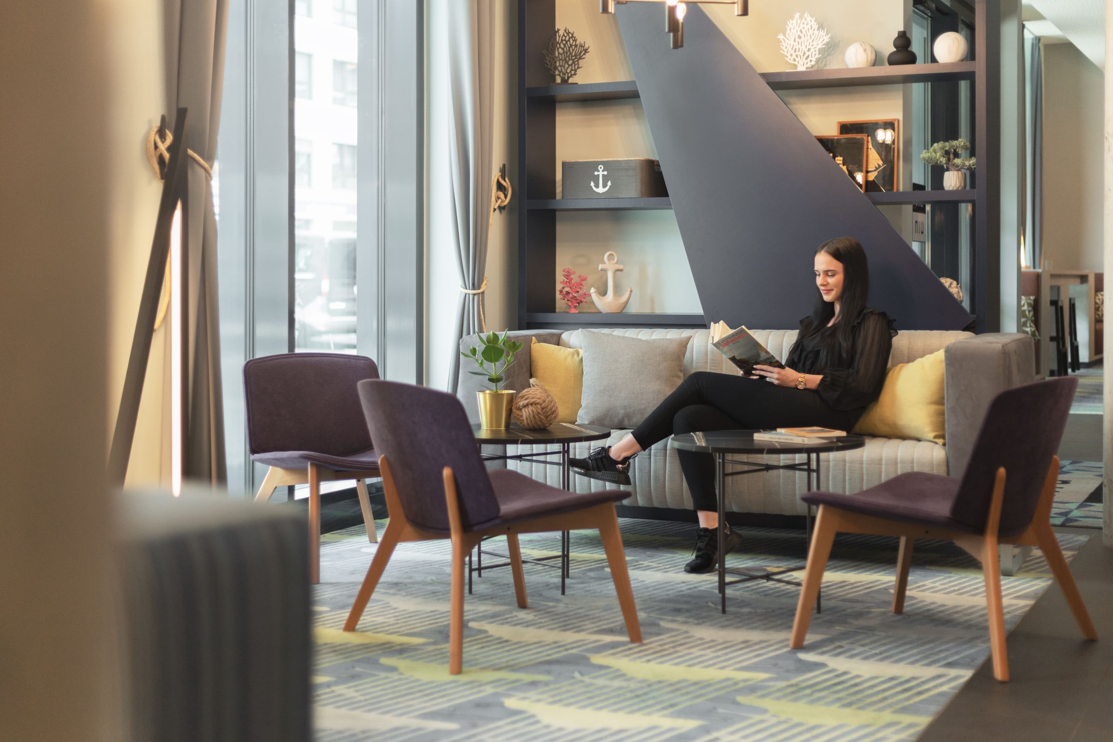 Holiday Inn - the niu, Yen Hamburg City - Image 1