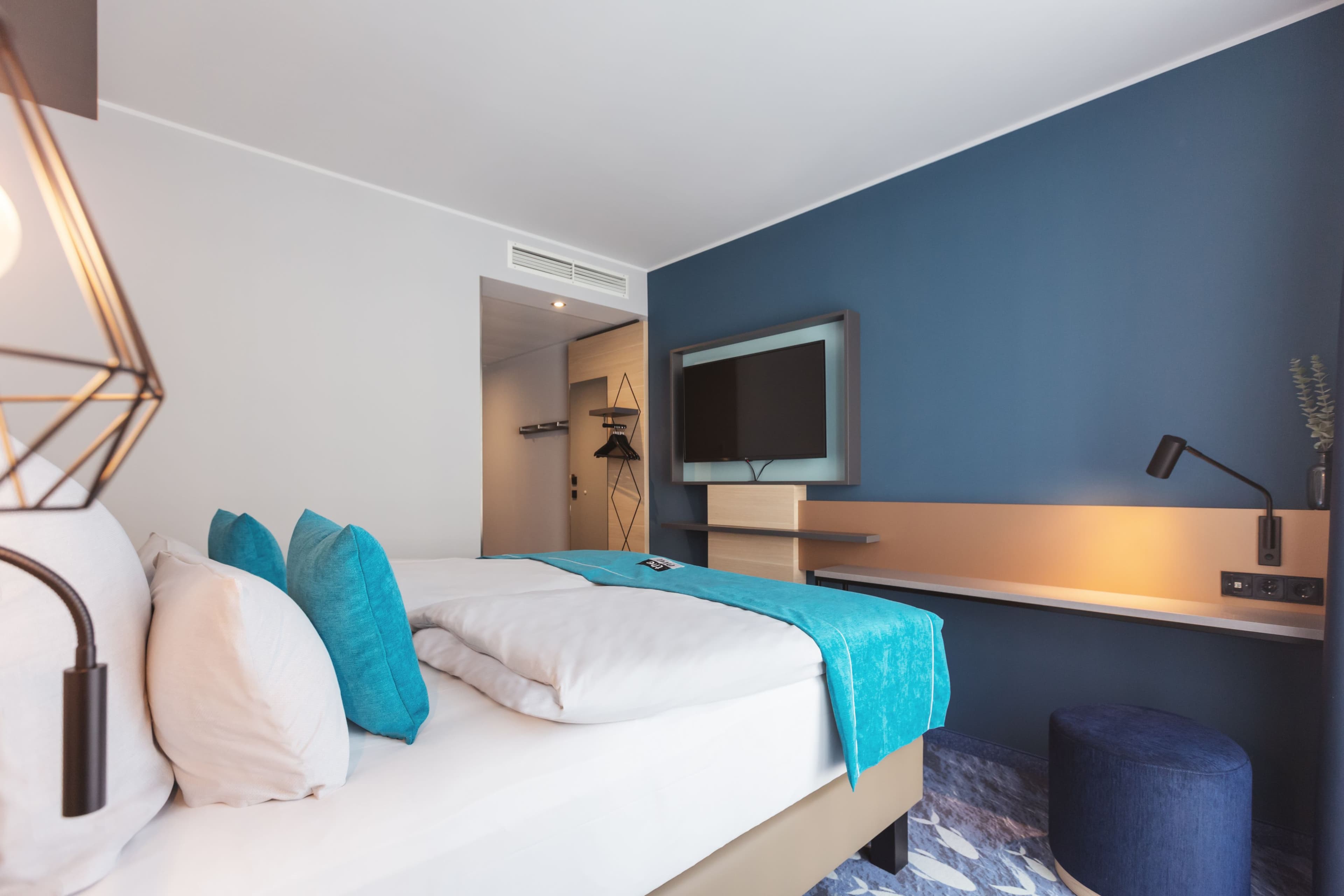 Holiday Inn - the niu, Yen Hamburg City - Image 2