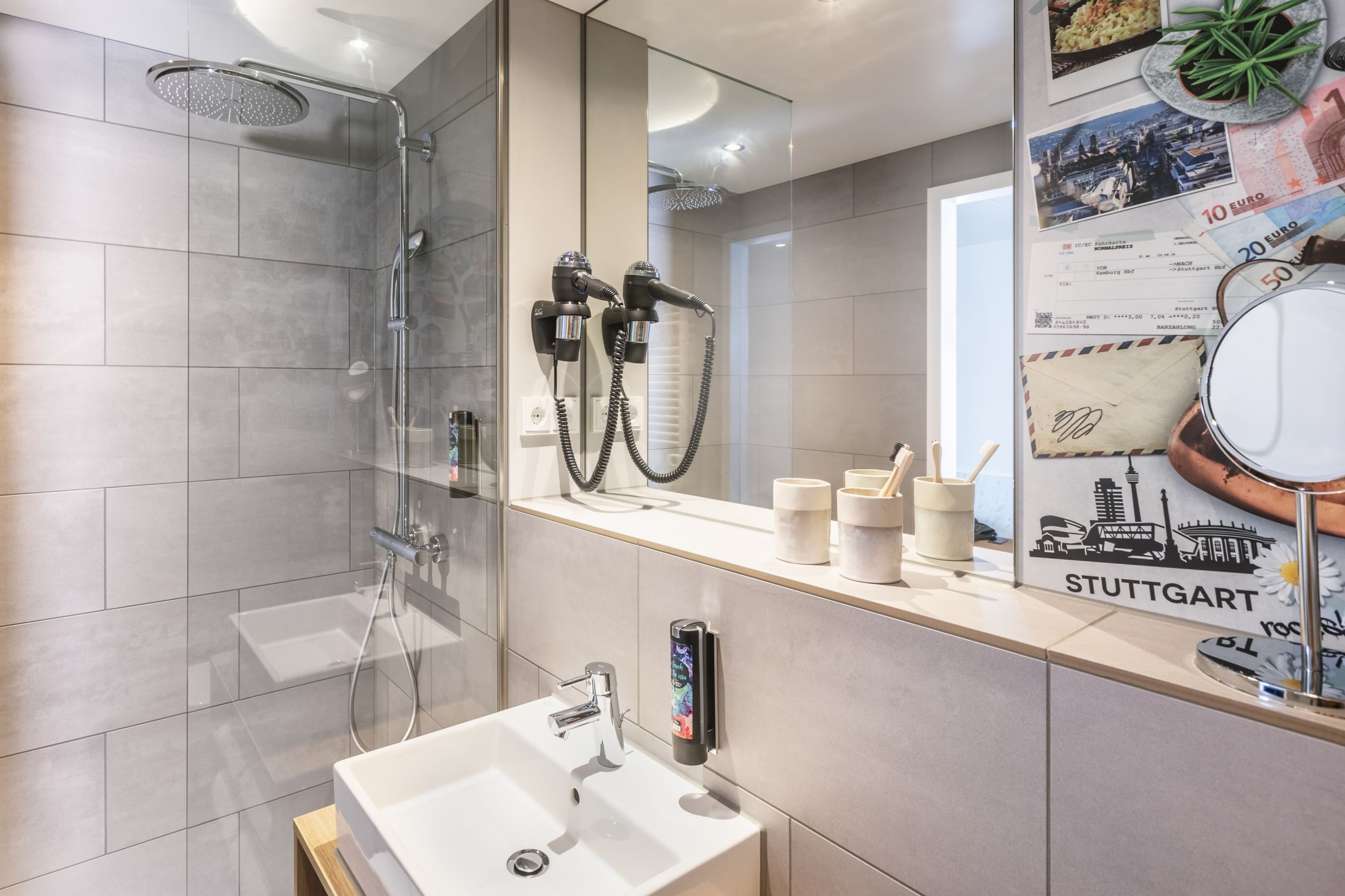 Standard Room - Image 8