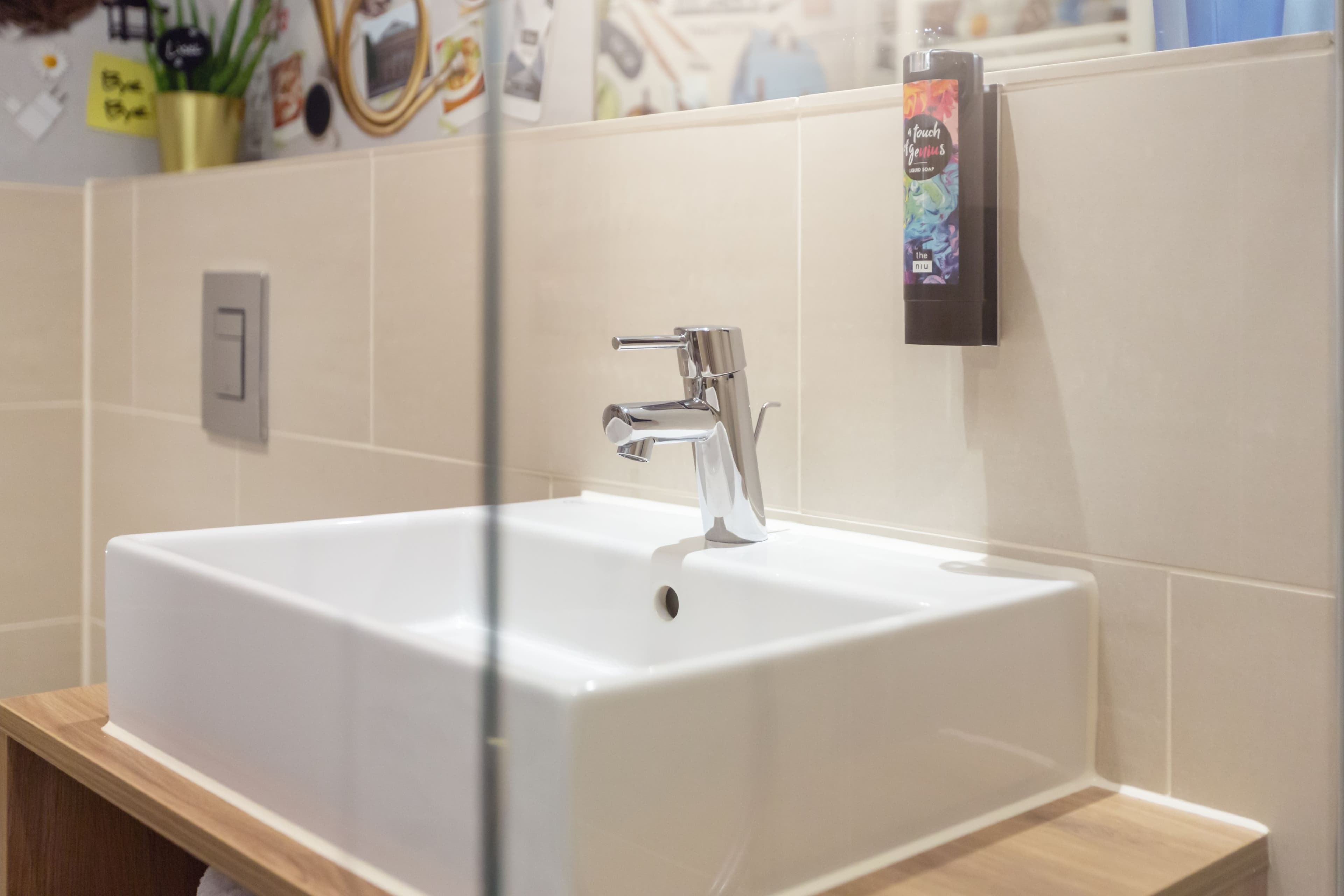 Holiday Inn - the niu, Mesh Stuttgart Messe — 7