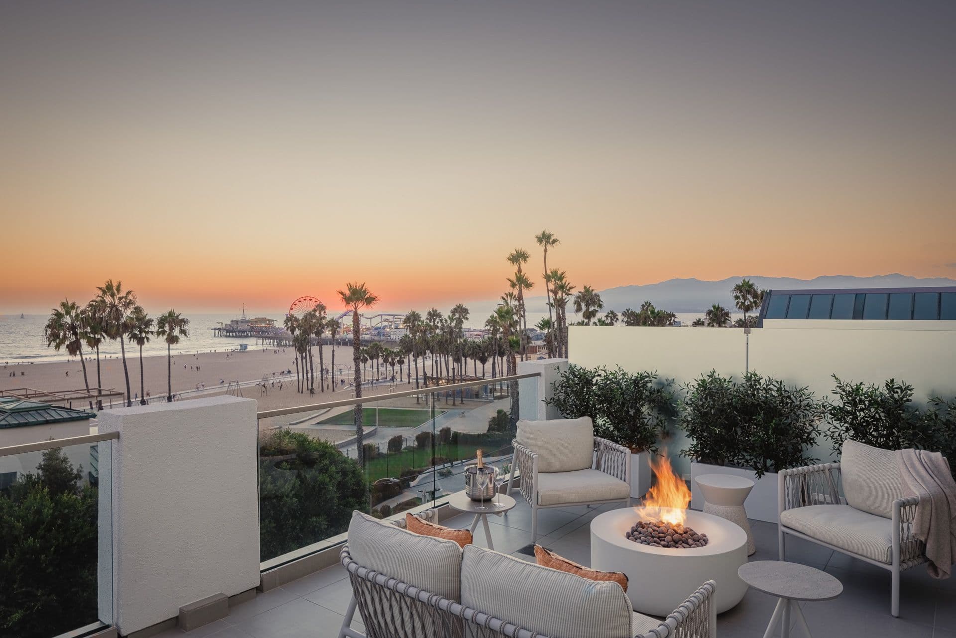 Regent Santa Monica Beach — 15