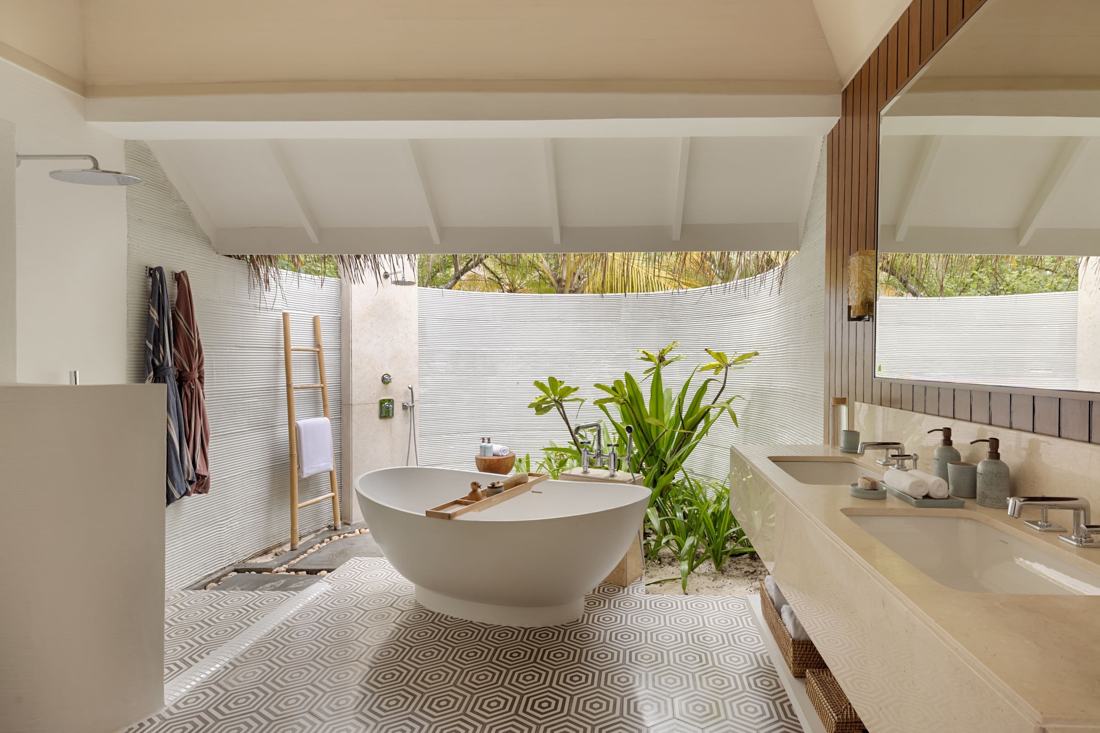 Six Senses Kanuhura Maldives - Image 4