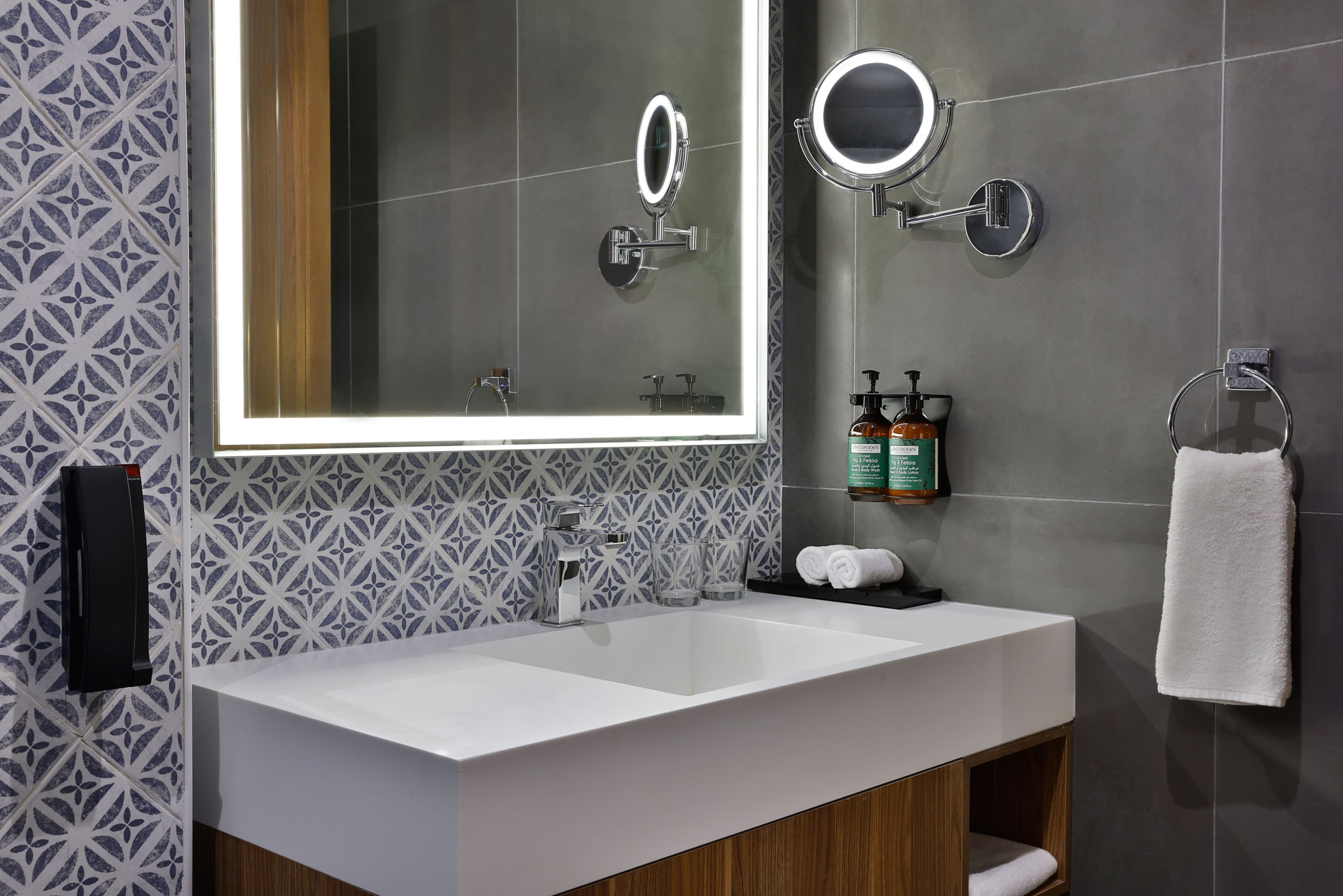 Studio Suite - Image 5