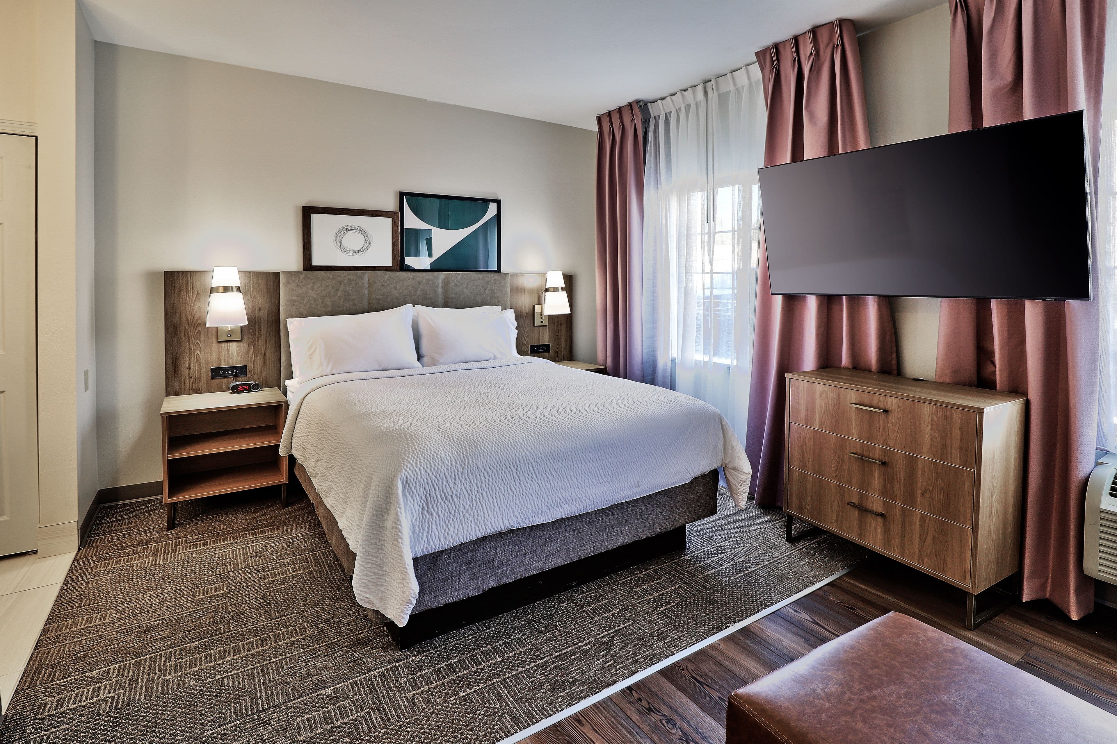 Staybridge Suites Albuquerque - Airport — 7