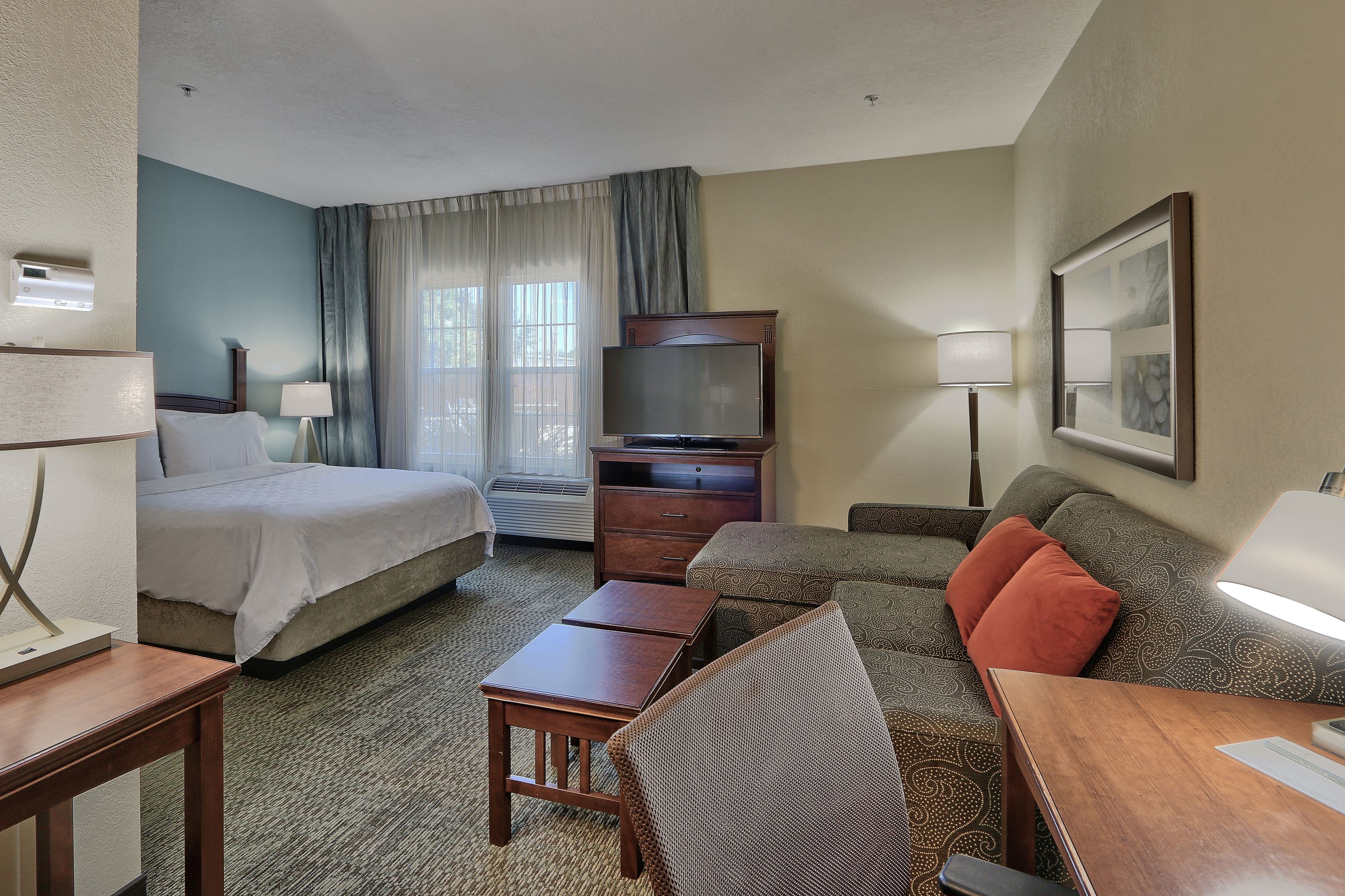Staybridge Suites Albuquerque North - Image 5