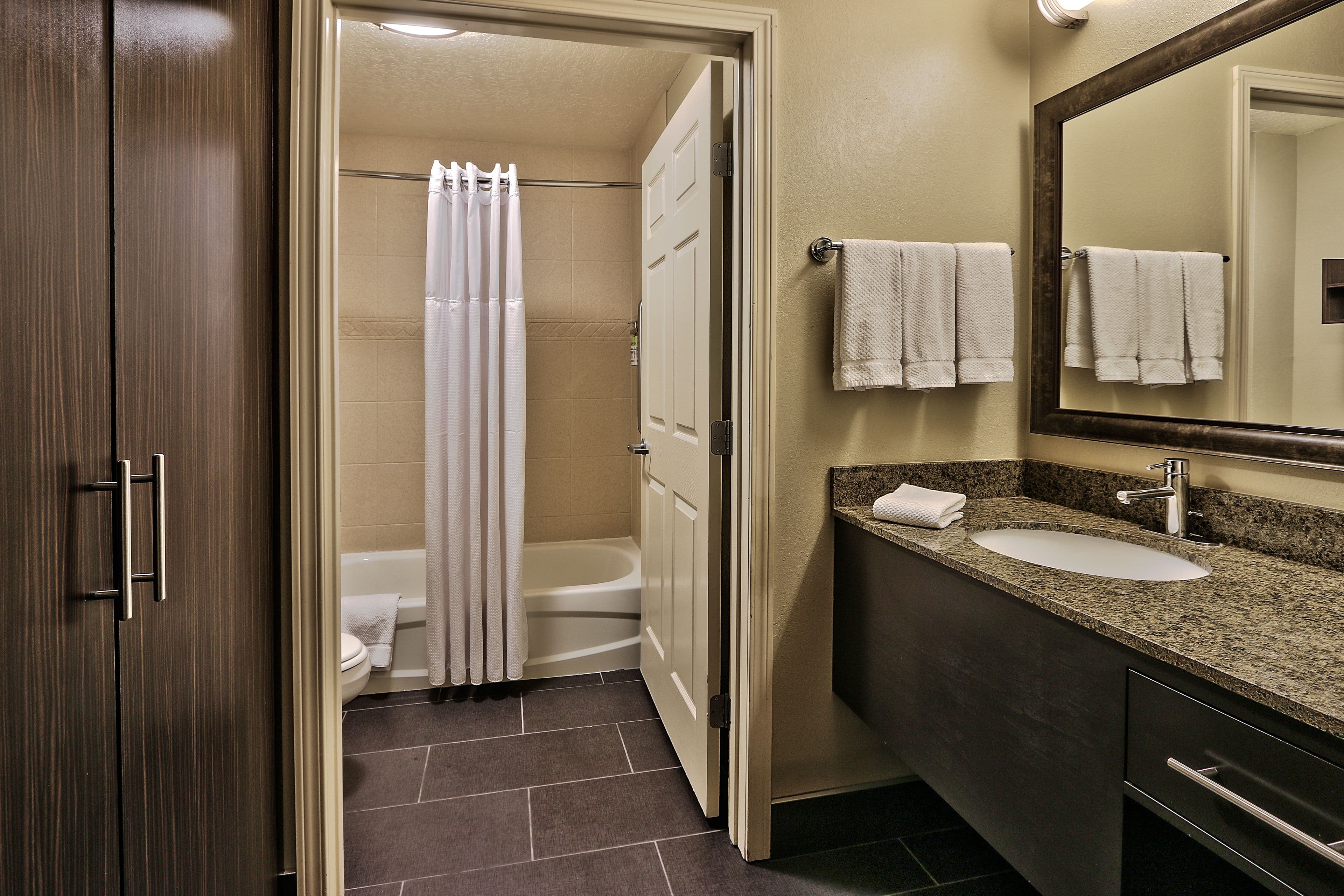 Staybridge Suites Albuquerque North — 7