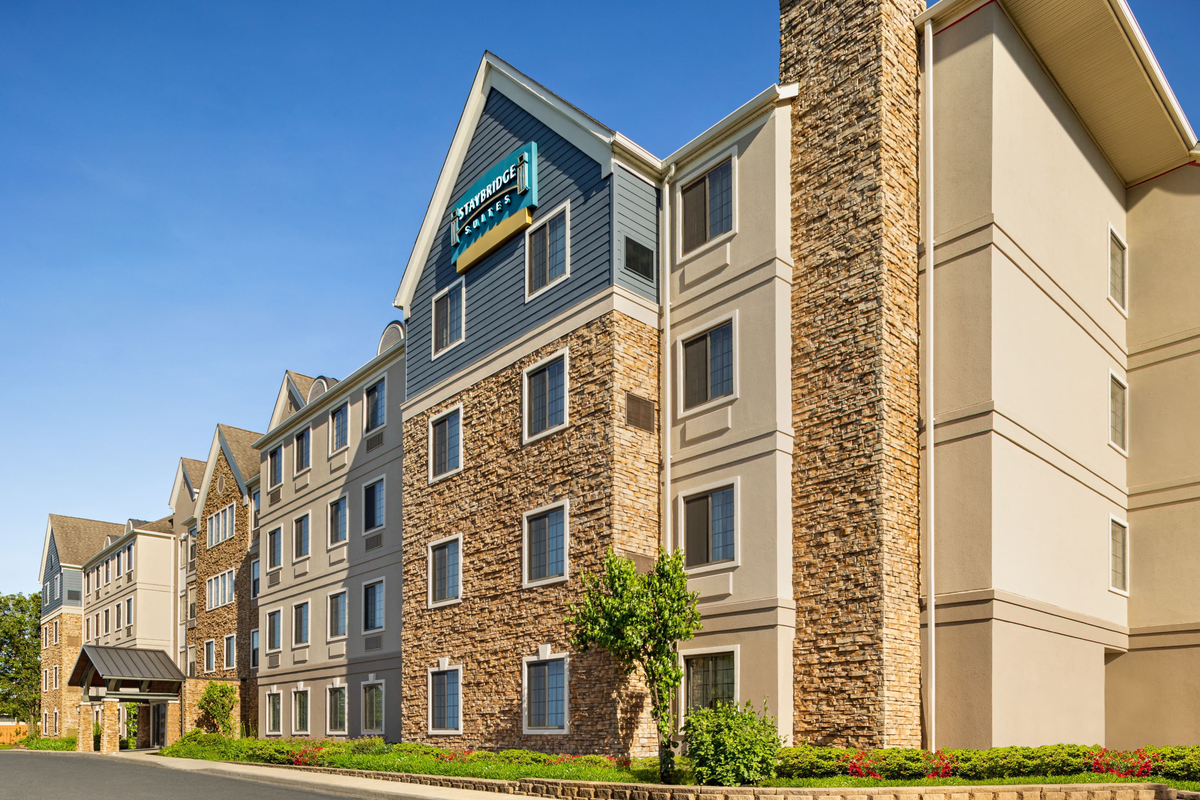 Staybridge Suites Allentown Bethlehem Airport - Image 1
