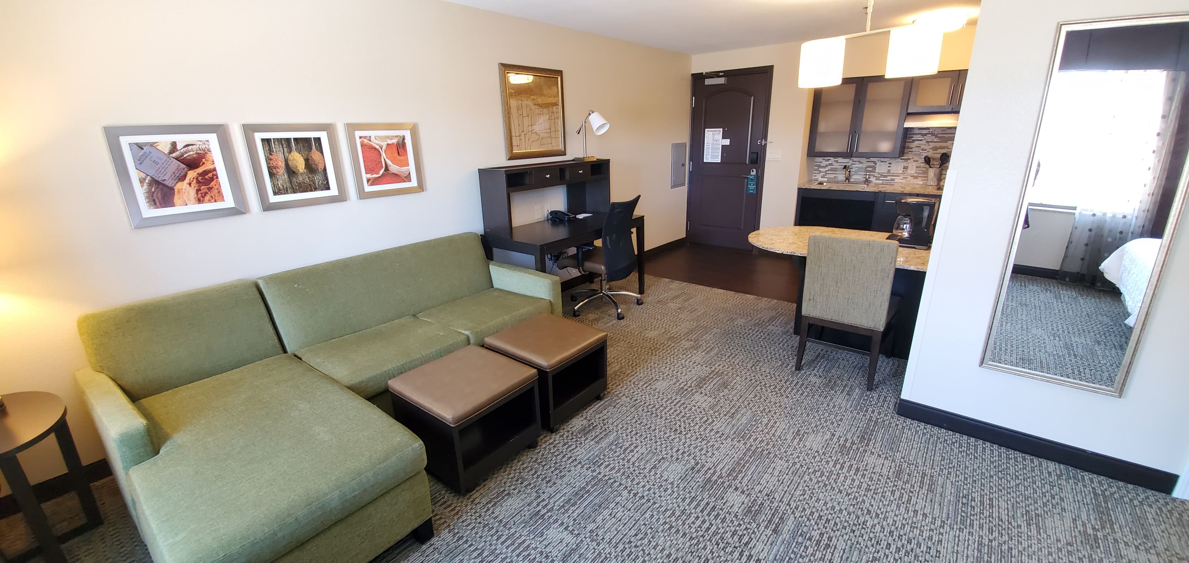 Staybridge Suites Eau Claire - Altoona - Image 5