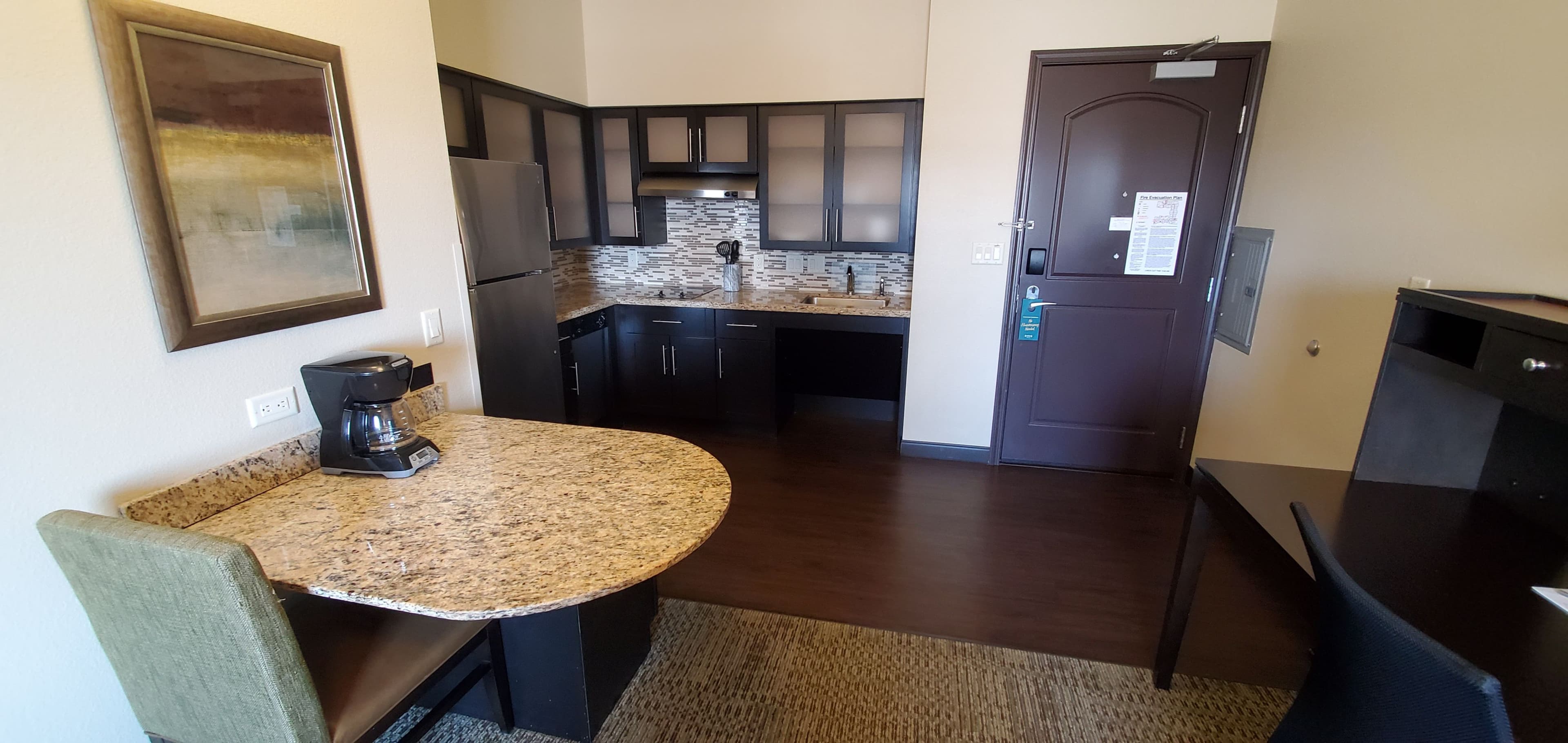 Staybridge Suites Eau Claire - Altoona - Image 3