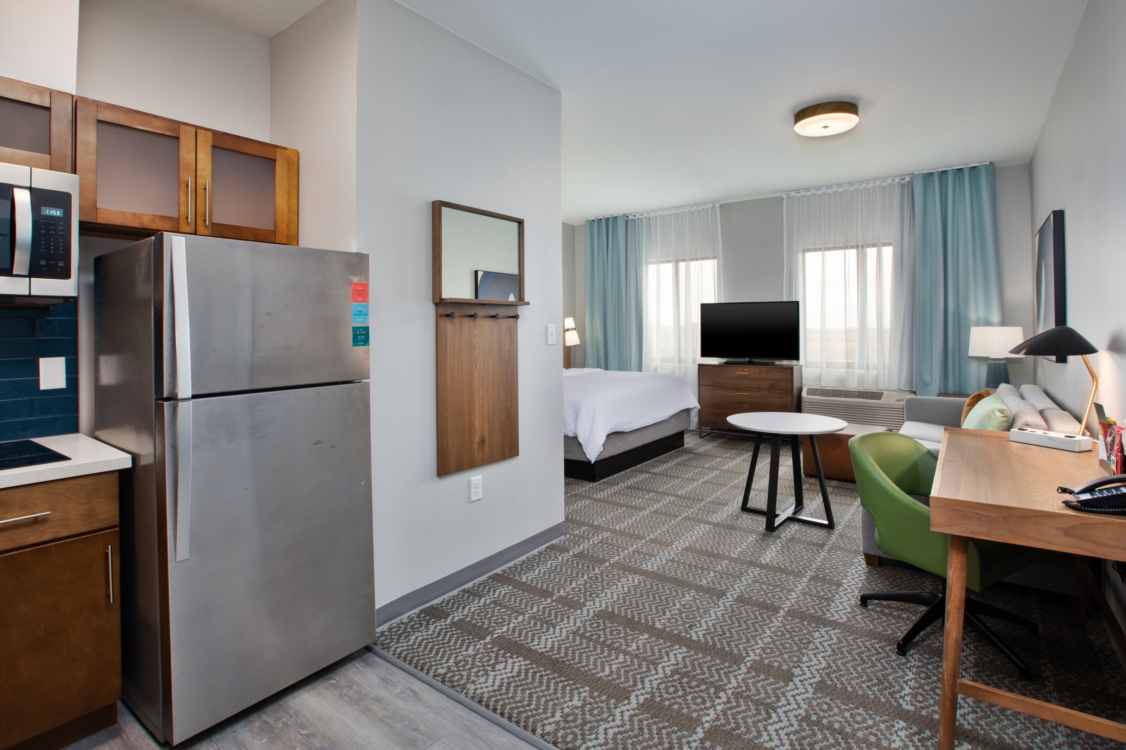 Staybridge Suites Ames - Image 3