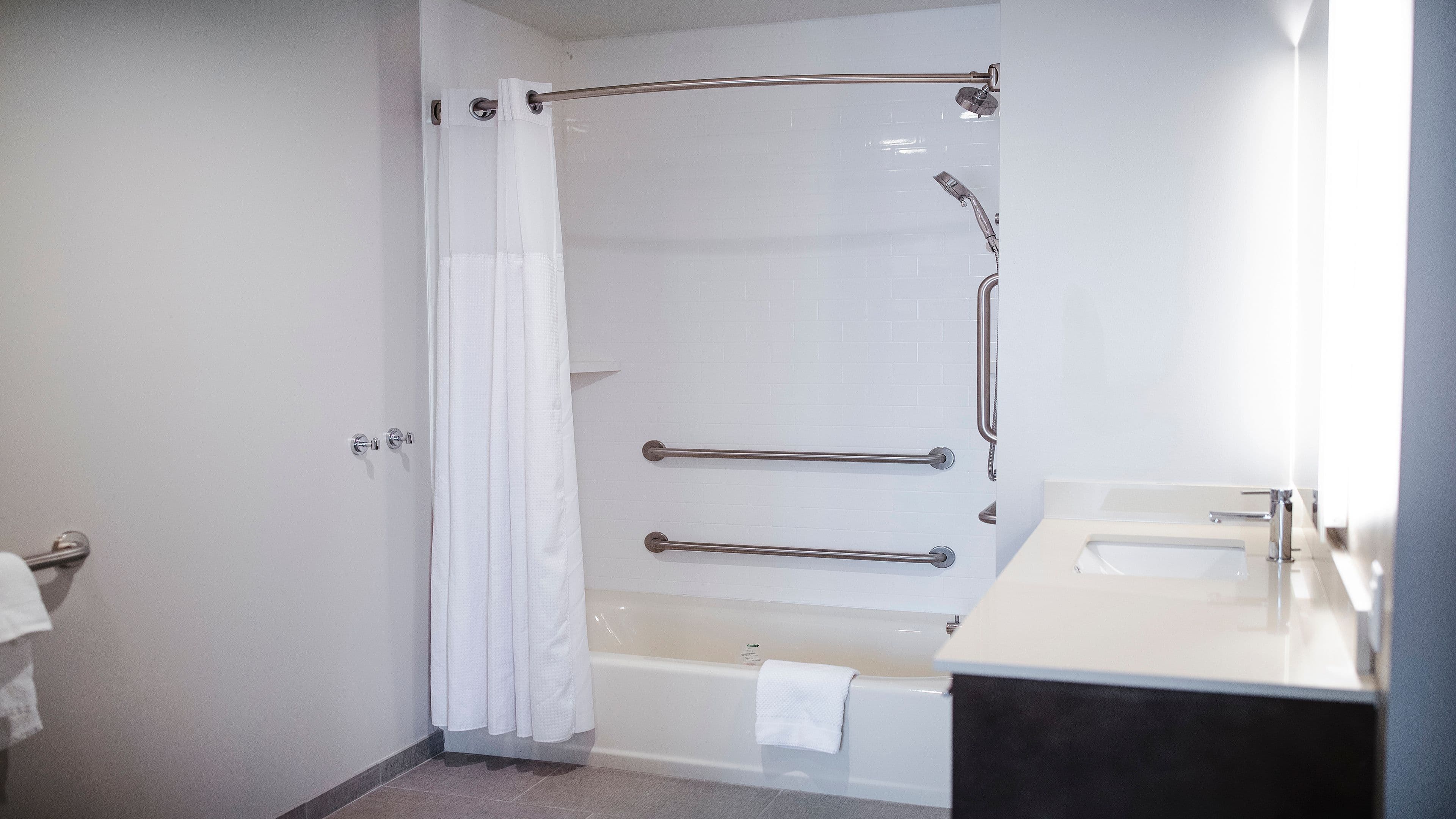 Staybridge Suites Auburn Hills - Image 5