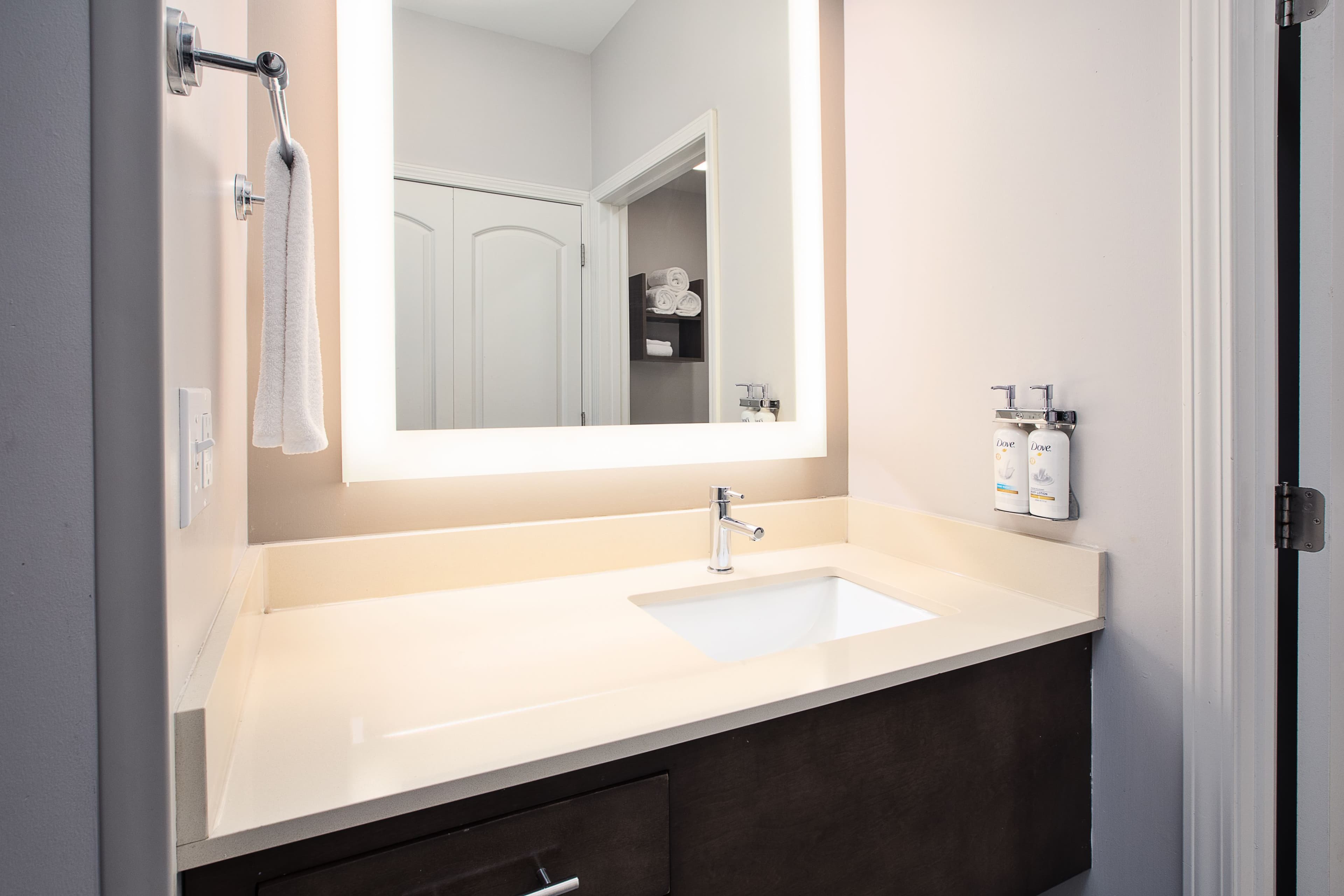 Staybridge Suites Auburn Hills — 6