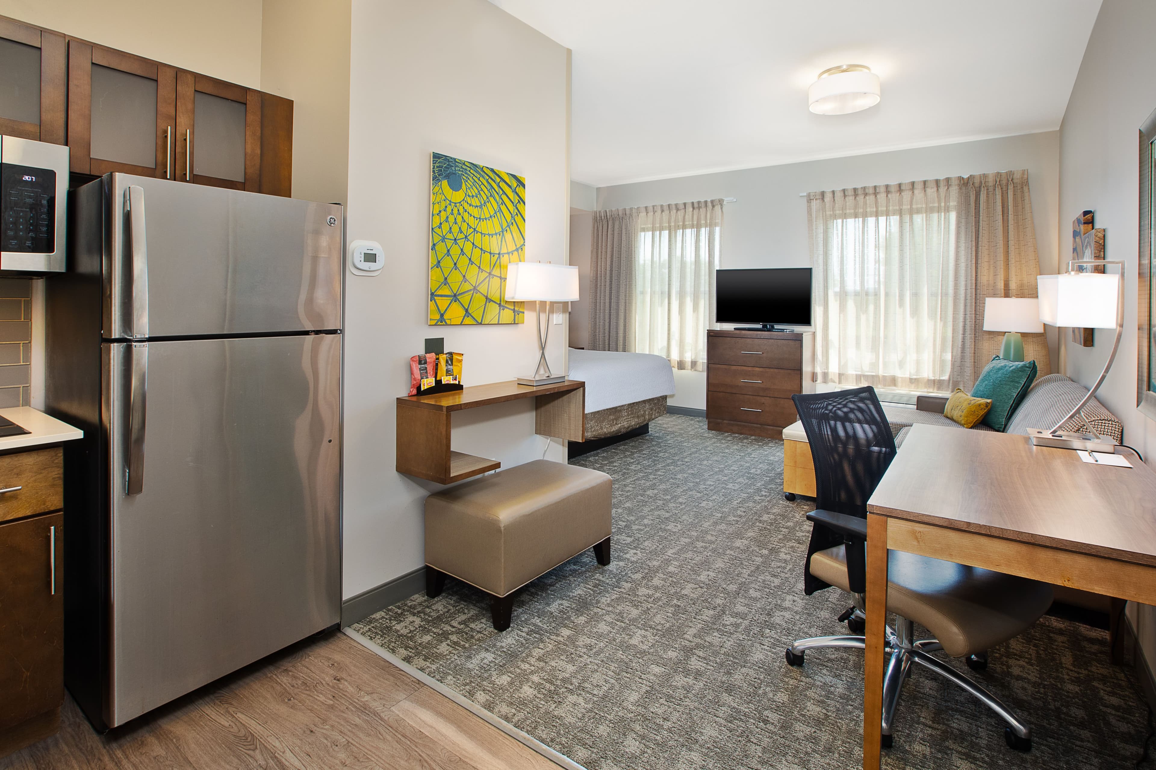 Staybridge Suites Auburn Hills - Image 4