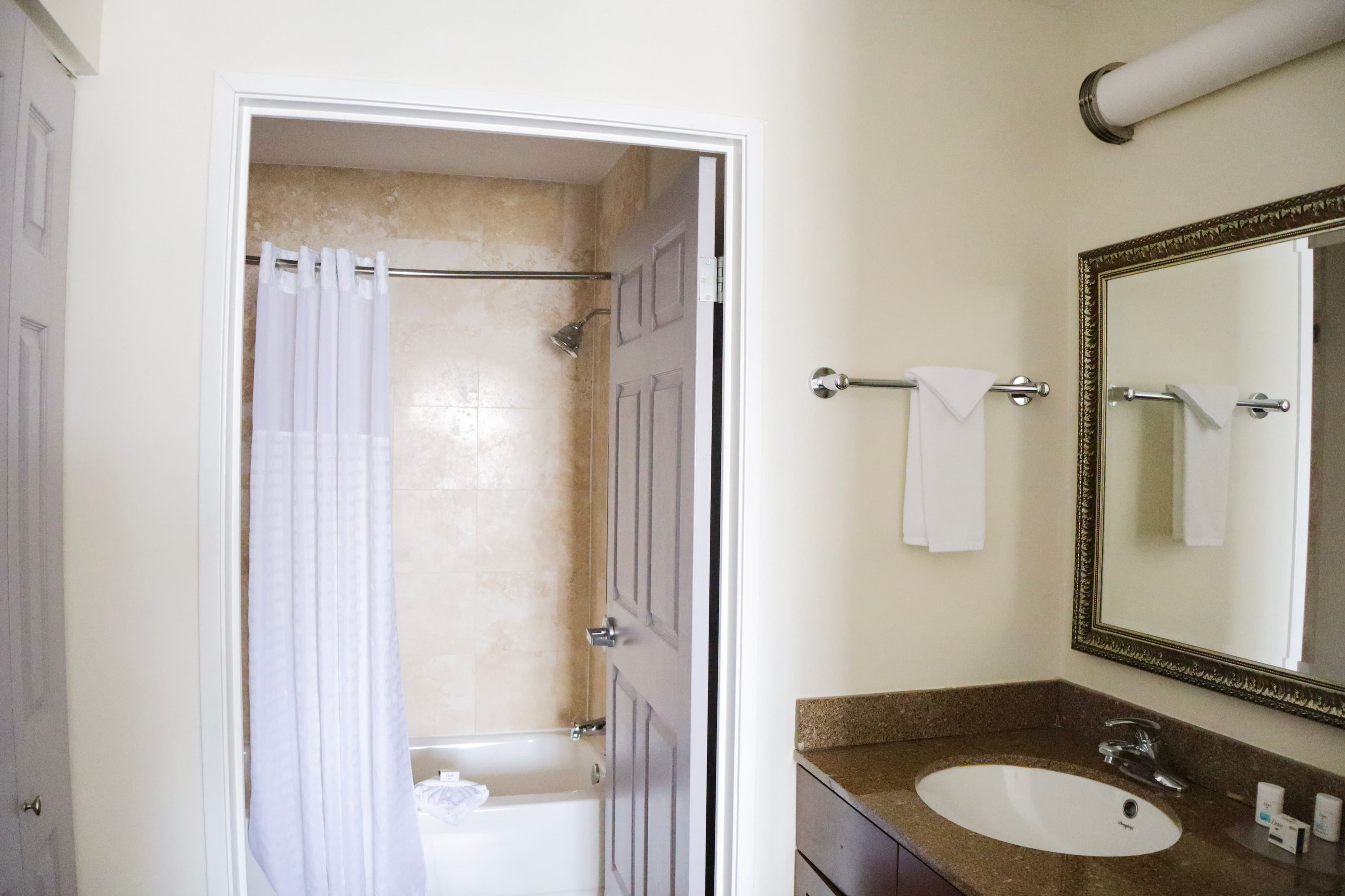 Staybridge Suites Austin Airport - Image 3