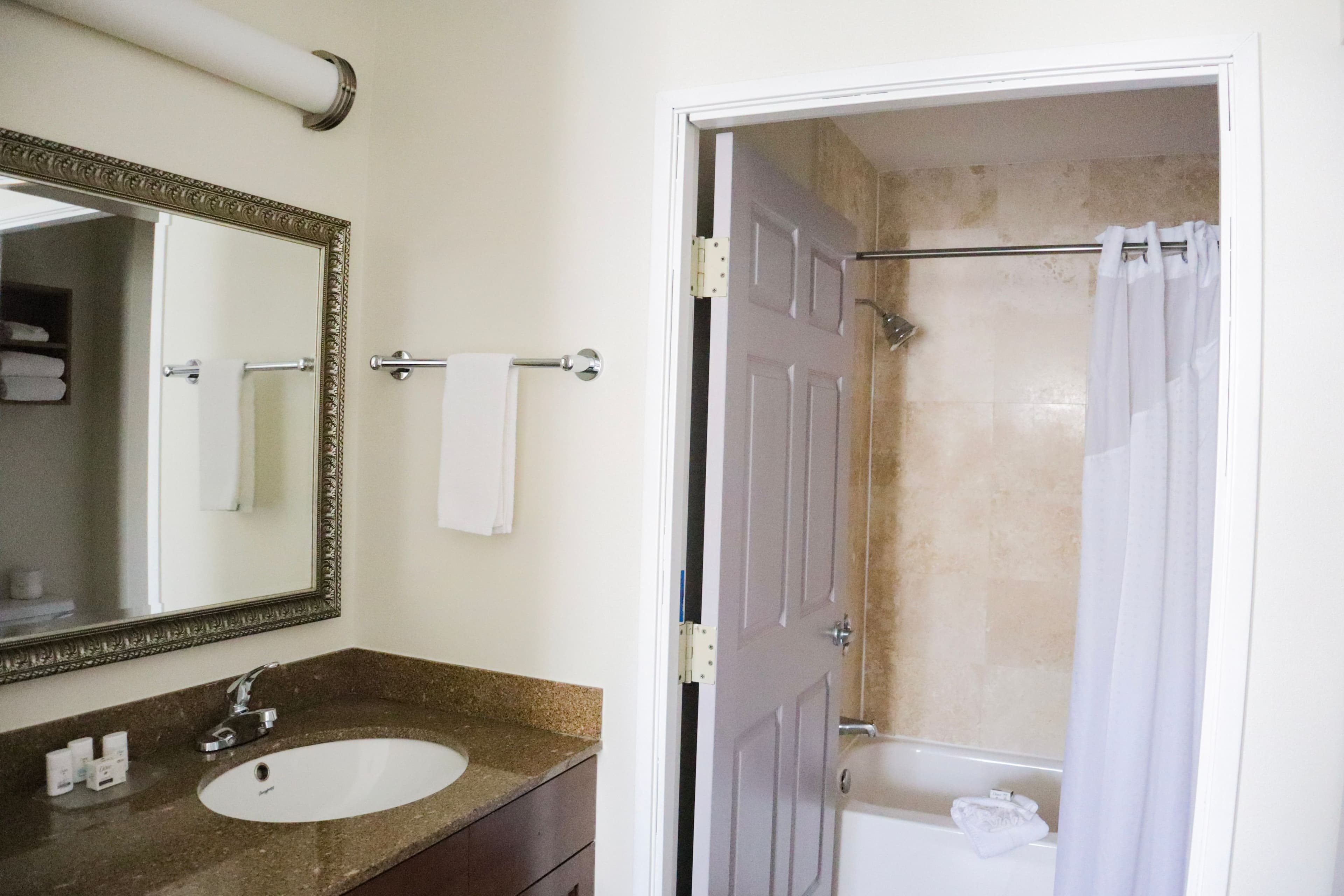 Staybridge Suites Austin Airport — 8