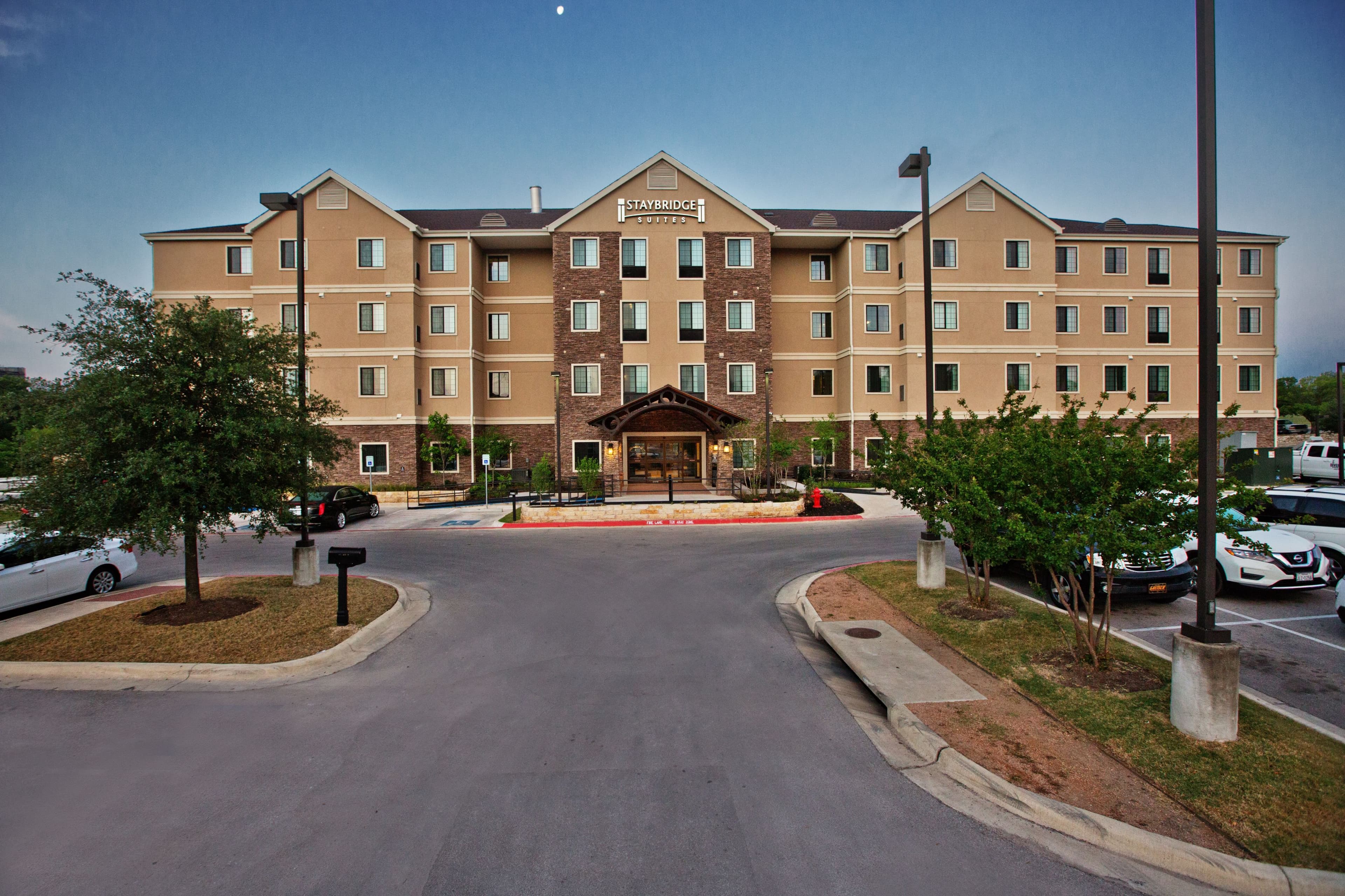 Staybridge Suites Austin South Interstate Hwy 35 - Image 1
