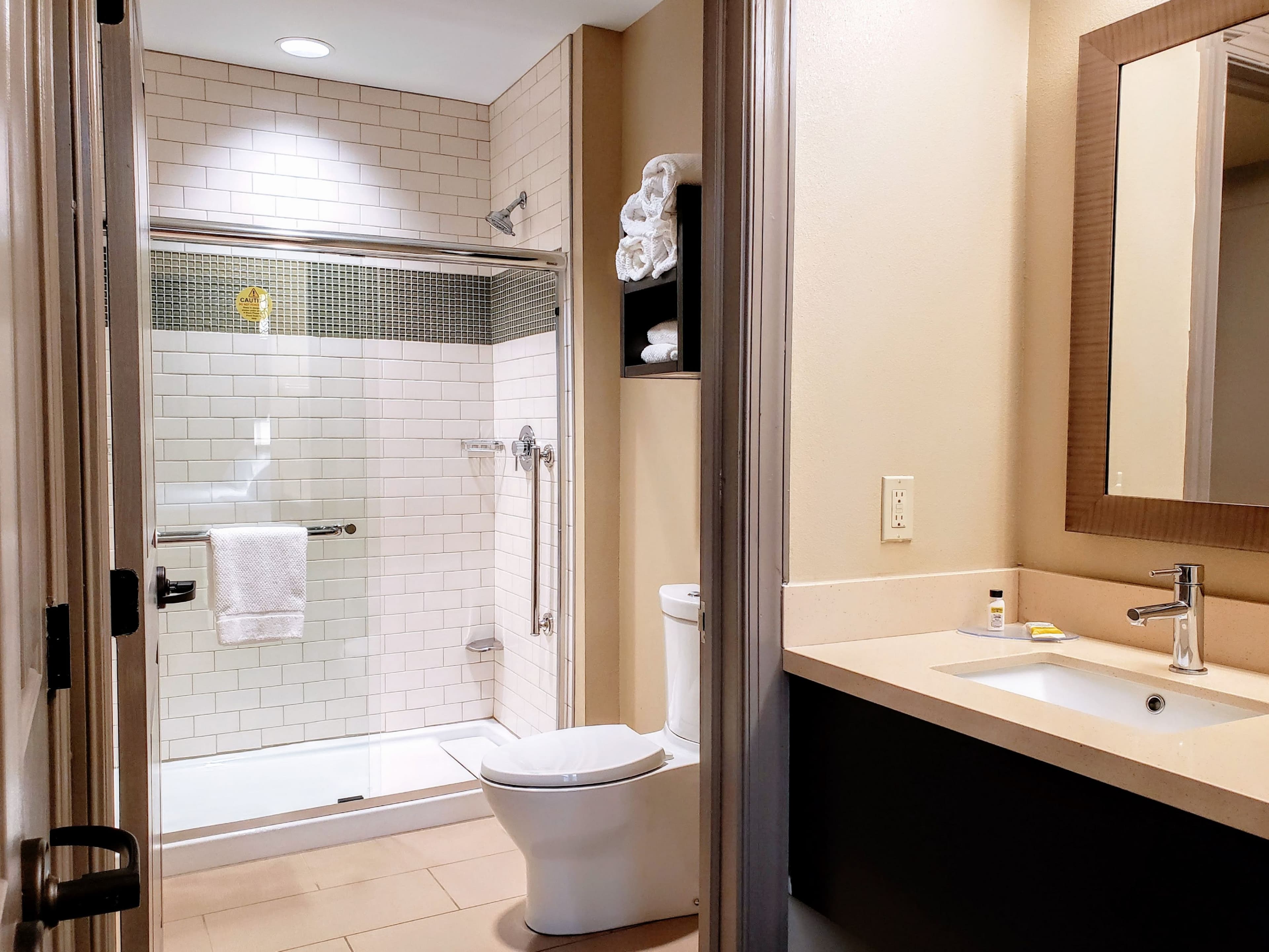 Staybridge Suites Baltimore - Inner Harbor - Image 4